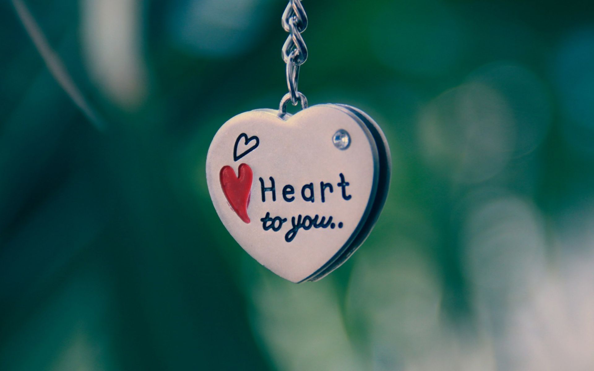 Pendant Chain Heart Love. HD Love Wallpaper for Mobile and Desktop