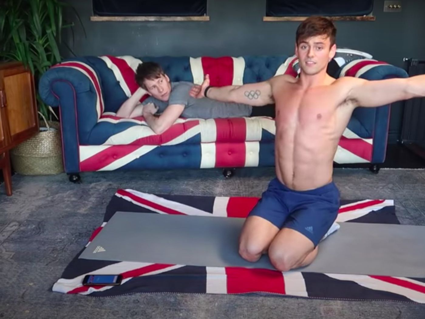 Tom Daley keeps in shape while quarantined with the gay diver's workout