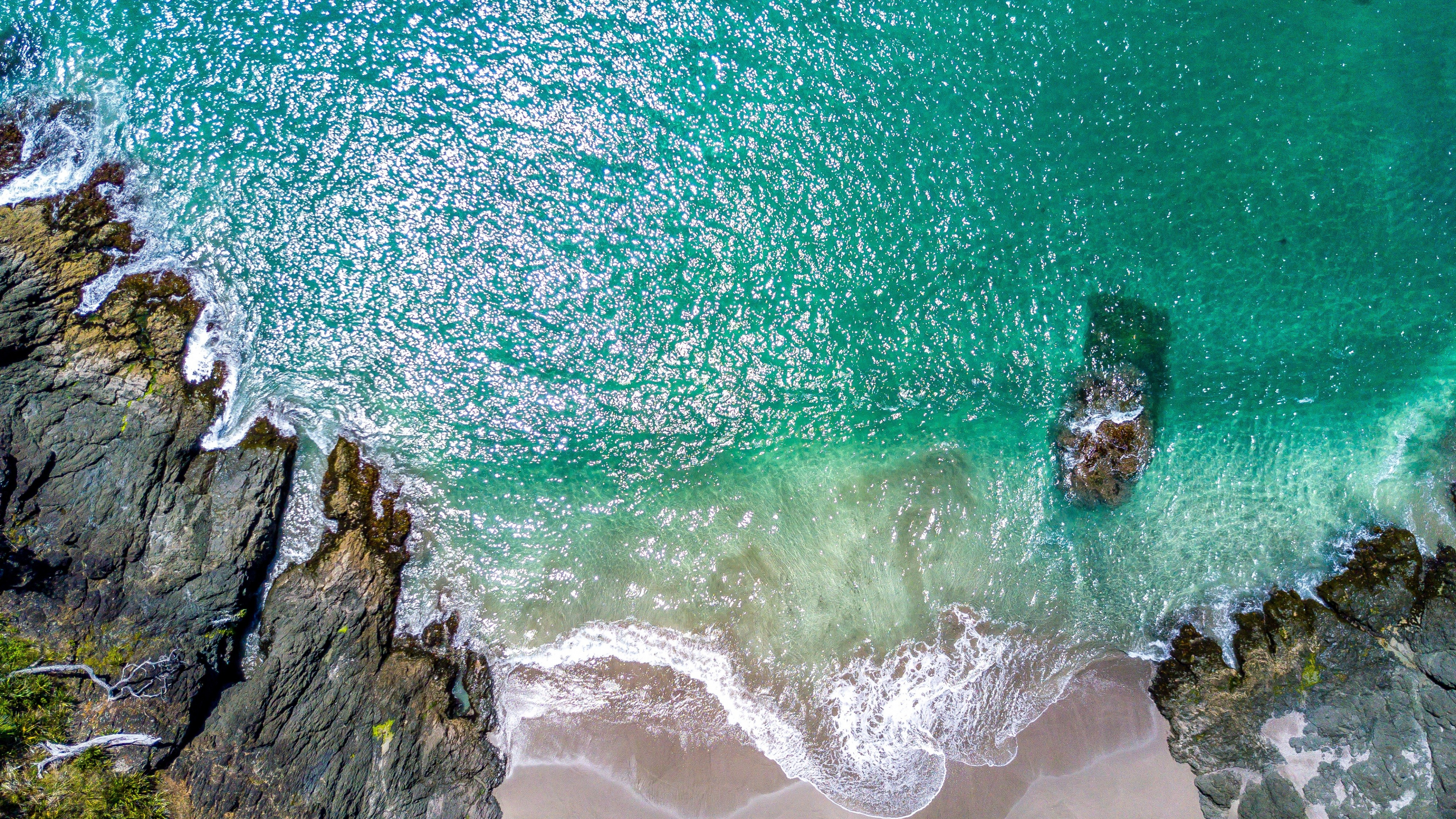 Desktop Wallpaper Green Sea, Beach, Aerial View, HD Image, Picture, Background, Enoynf