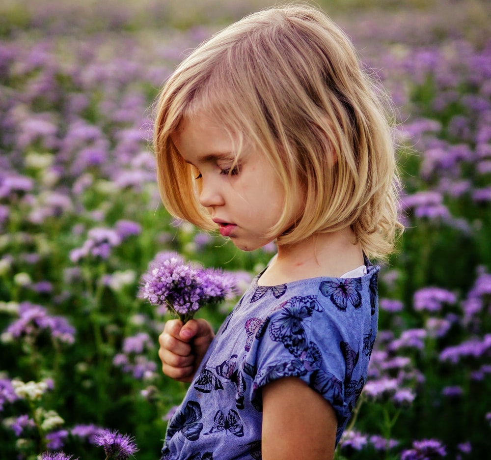 Flower Girl Picture [HD]. Download Free Image