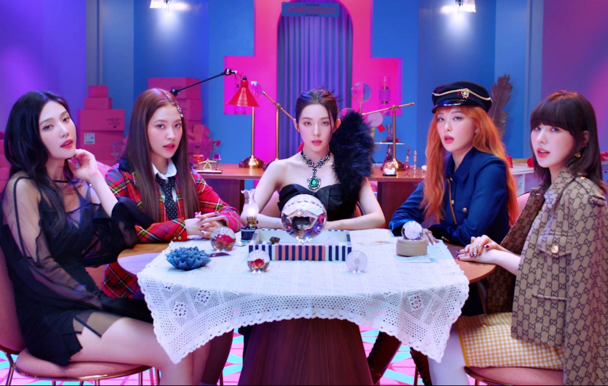 Red Velvet drop whimsical new 'Queendom' music video