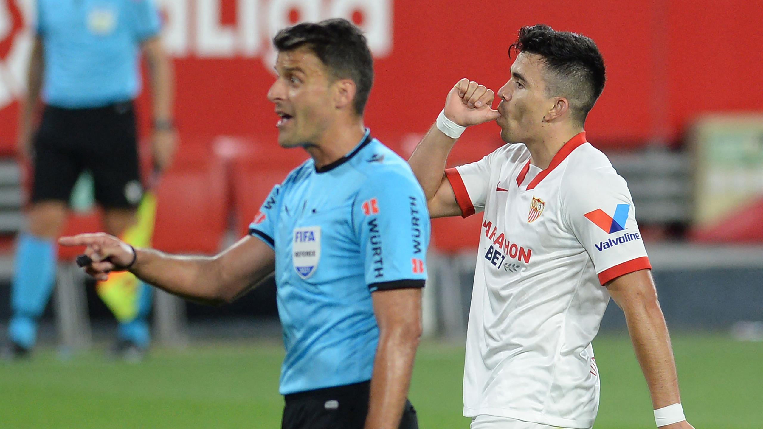 Sevilla beat Atletico Madrid to blow Liga title race wide open