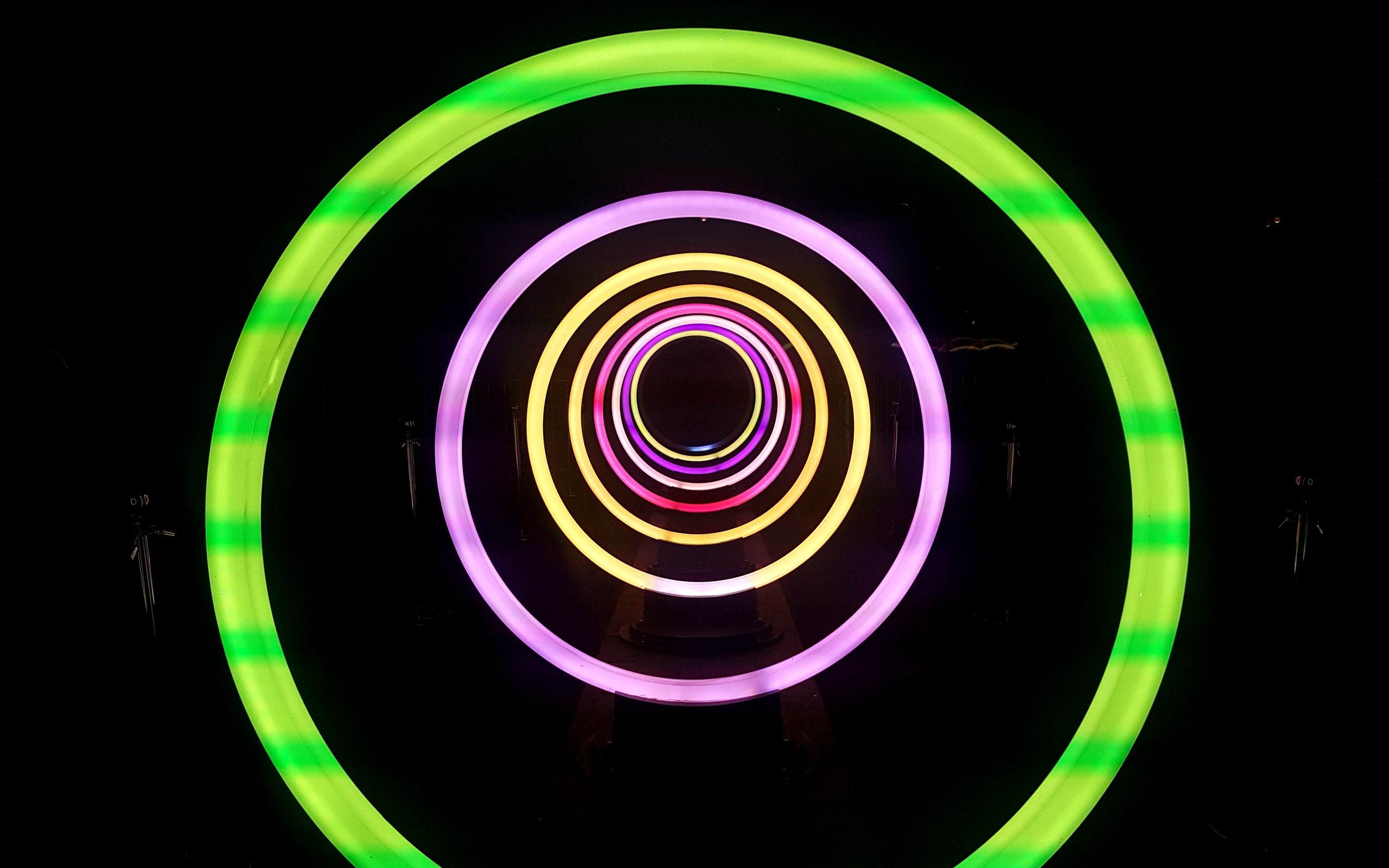 Download wallpaper 2560x1600 circles, neon, light widescreen 16:10 HD background