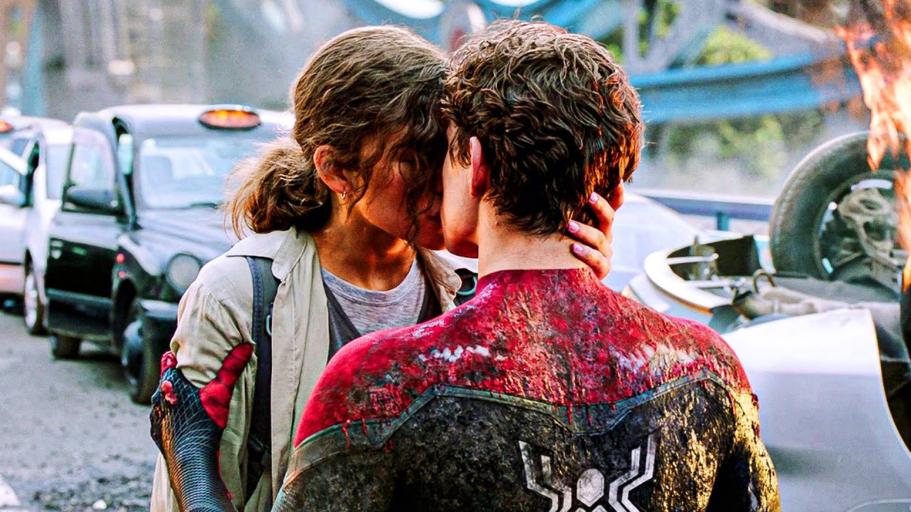 Peter Parker And MJ Kiss Scene. SPIDER MAN FAR FROM HOME Movie CLIP 4K