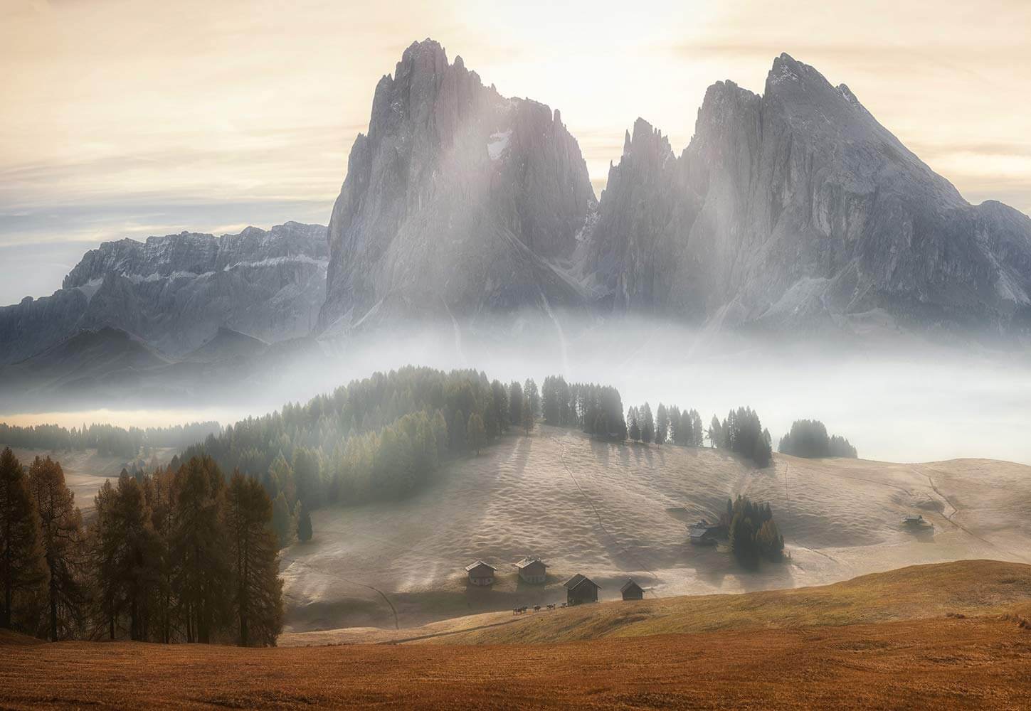 Photo wallpaper Misty Mountains