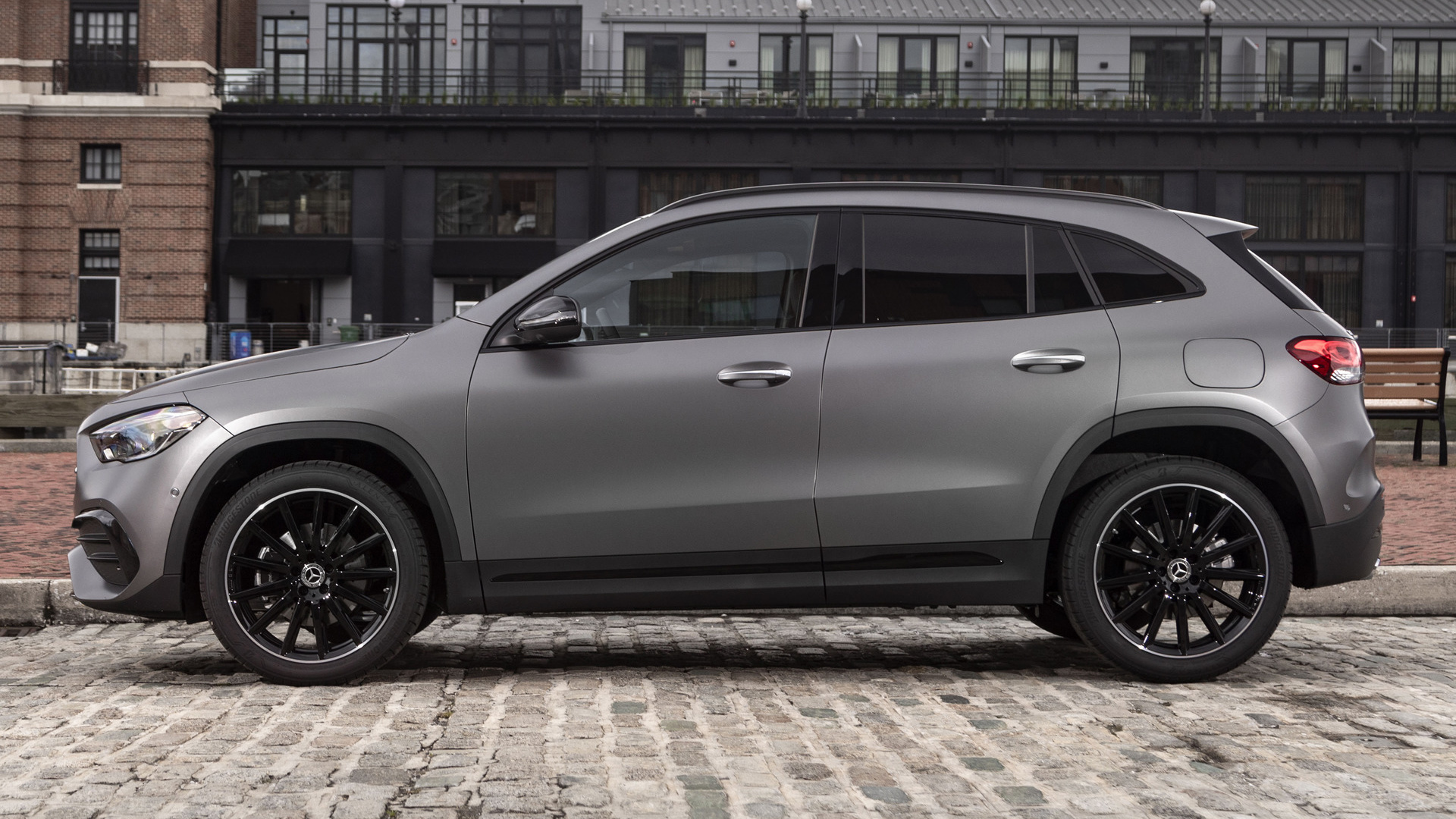 Mercedes Benz GLA Class AMG Styling (US) And HD Image