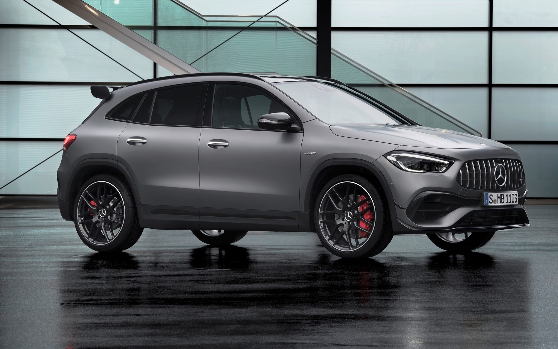 Mercedes AMG GLA 45 Is Back With A 382 Hp Engine Car Guide