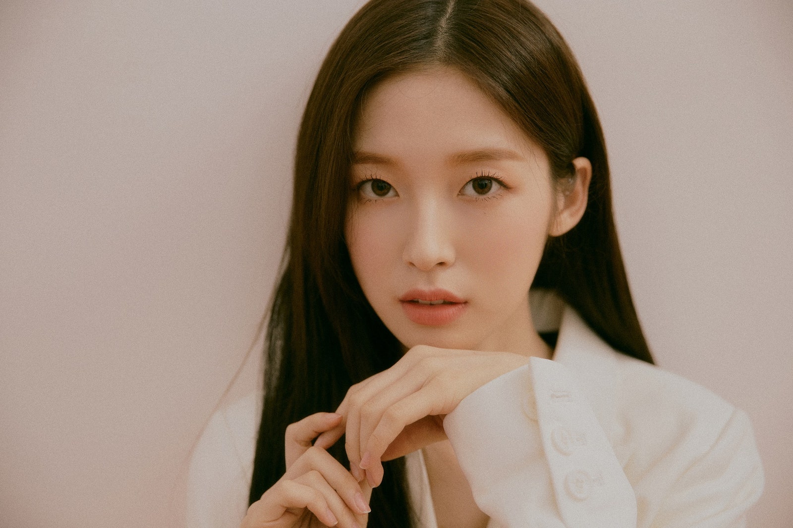 K Pop Group Oh My Girl Talks Latest Single Dun Dun Dance And Shares Best Career Beauty Moments