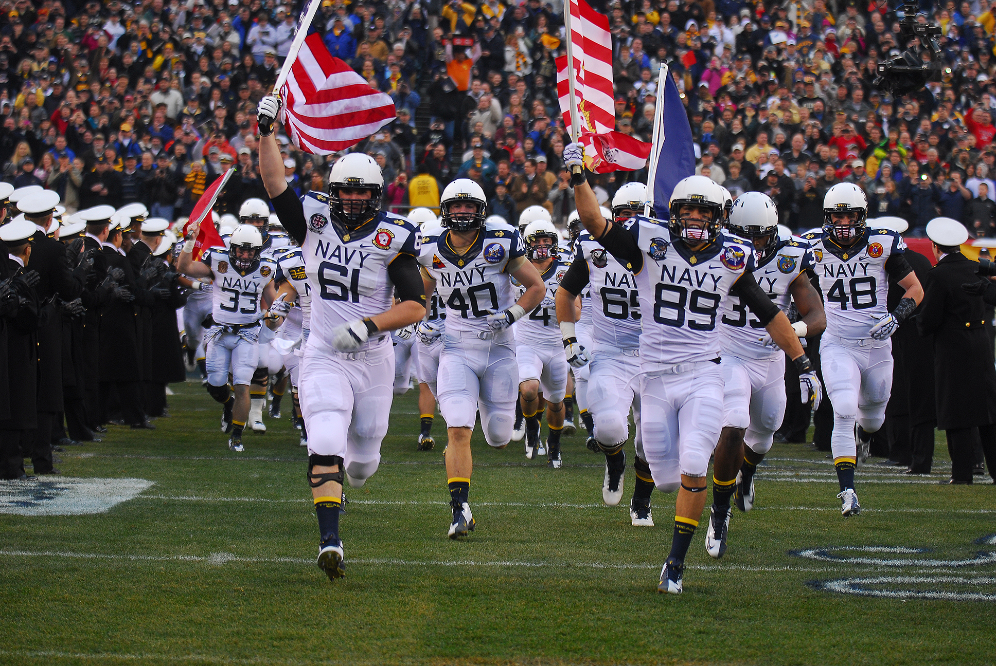Navy vs Notre Dame Betting Line, Point Spread & Predictions
