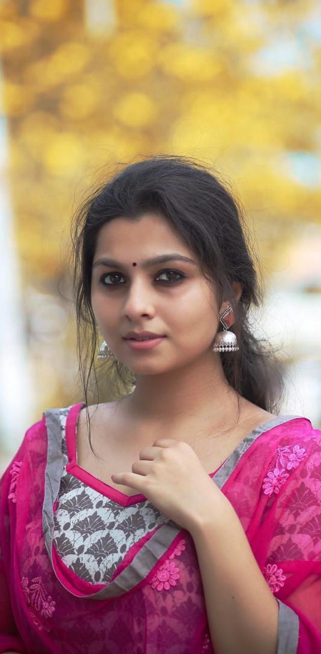 Niranjana Anoop wallpaper