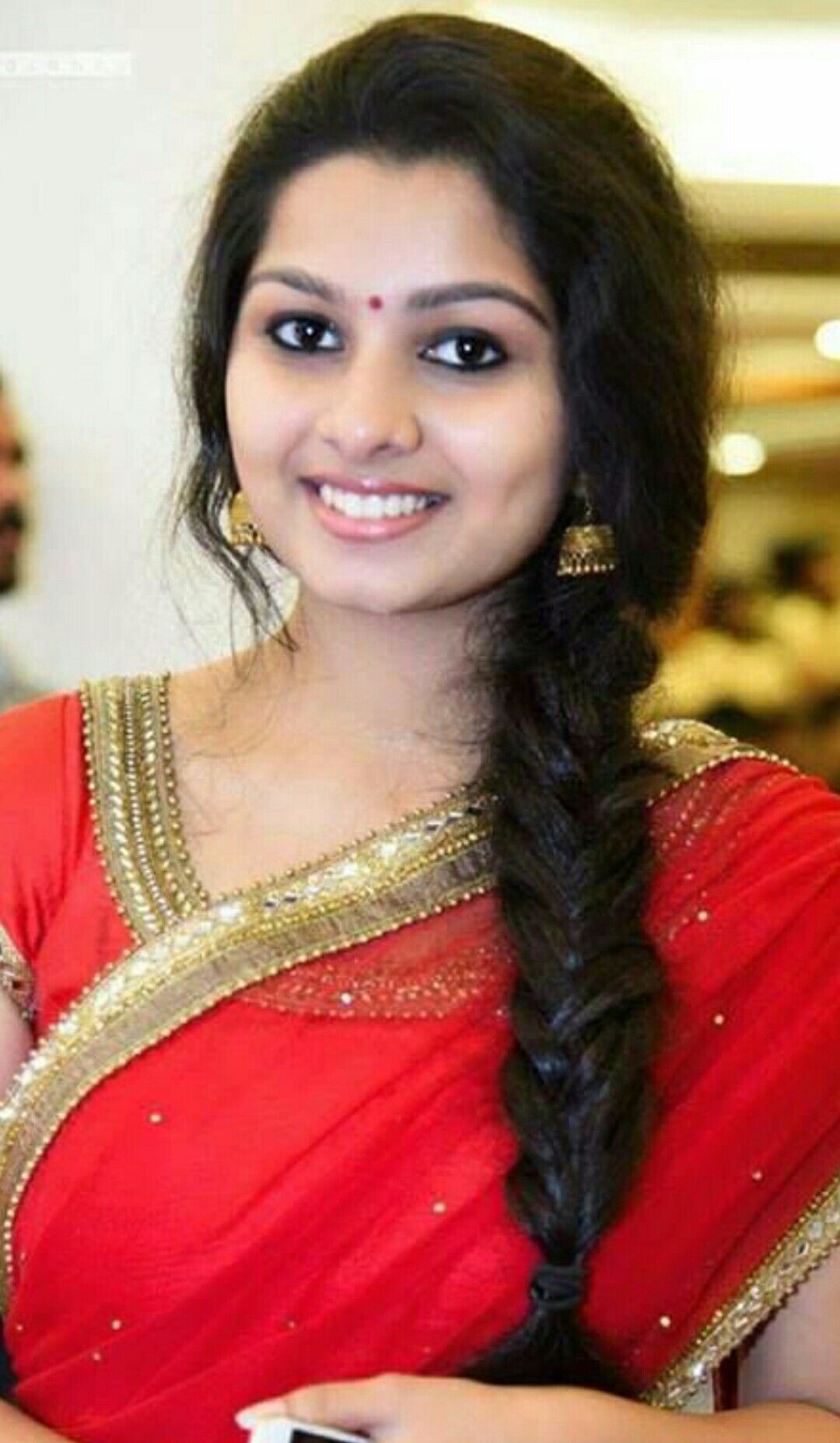Niranjana anoop. Glamour beauty, Beauty girl, Beautiful girl face