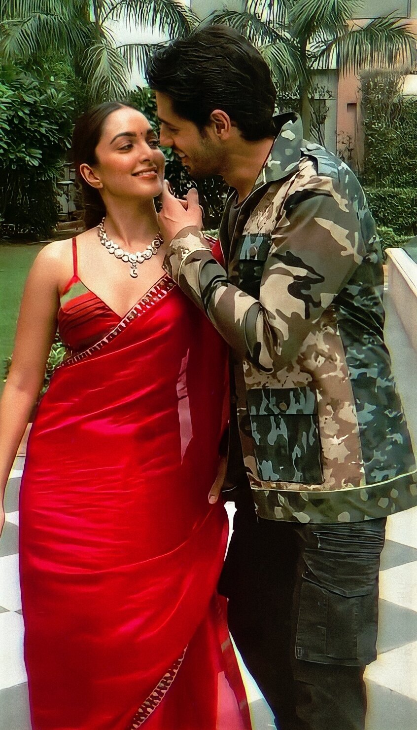 Lovebirds Kiara Advani & Sidharth Malhotra Look Too Hot To Handle During Shershaah Promotions