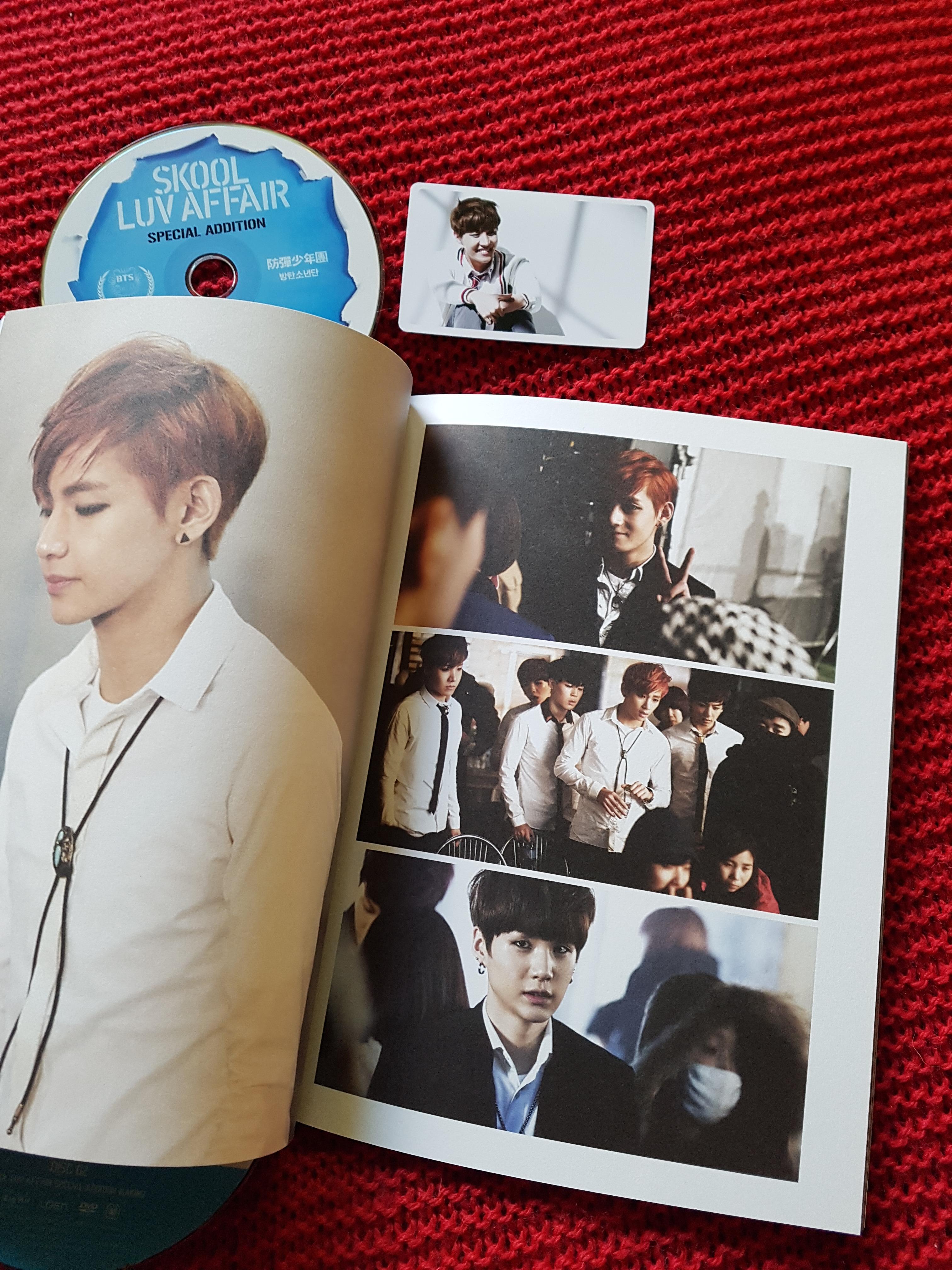 WTS International Skool Luv Affair Special Addition Set And Red Bullet Lightstick