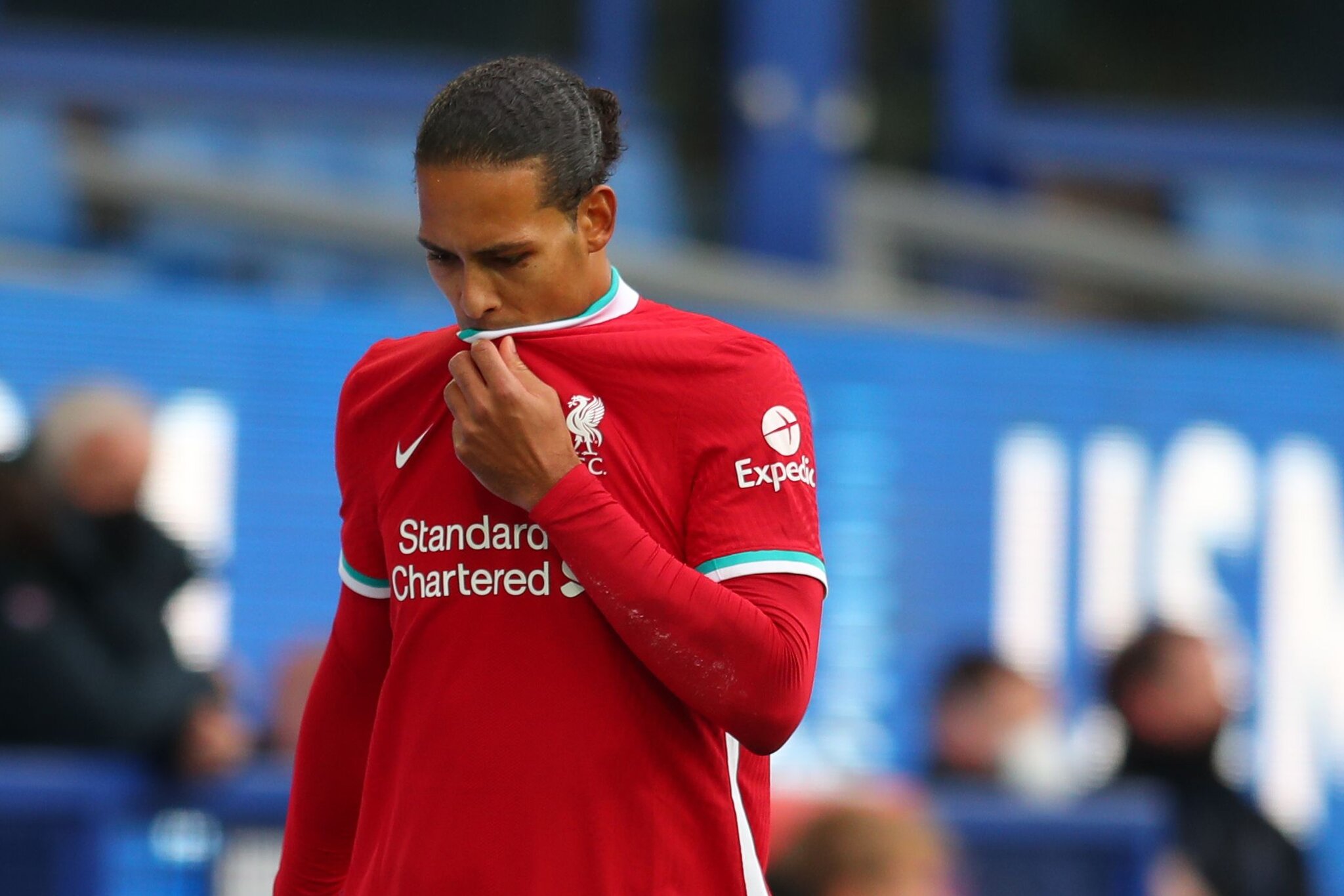 Liverpool's Virgil van Dijk Needs Knee Surgery, Club Says