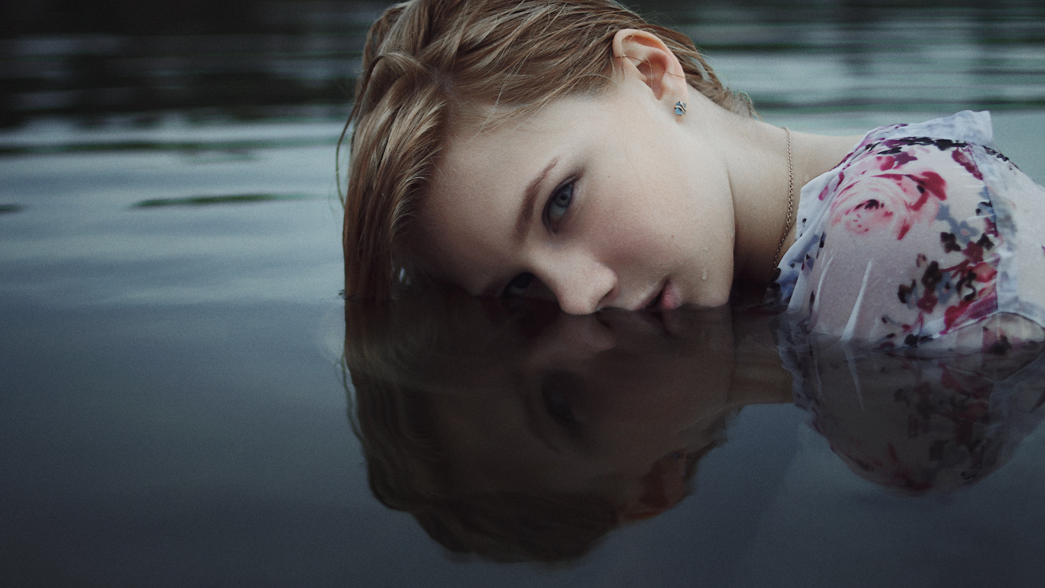 Wallpaper, blonde, face, wet hair, reflection, water drops, women 1500x844