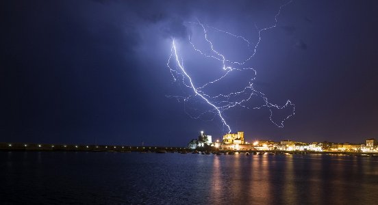 Lightning Photography Waterways Water Scenic Nature Cities Architecture Storms Skies Clouds Rain Desktop Background Wallpaper