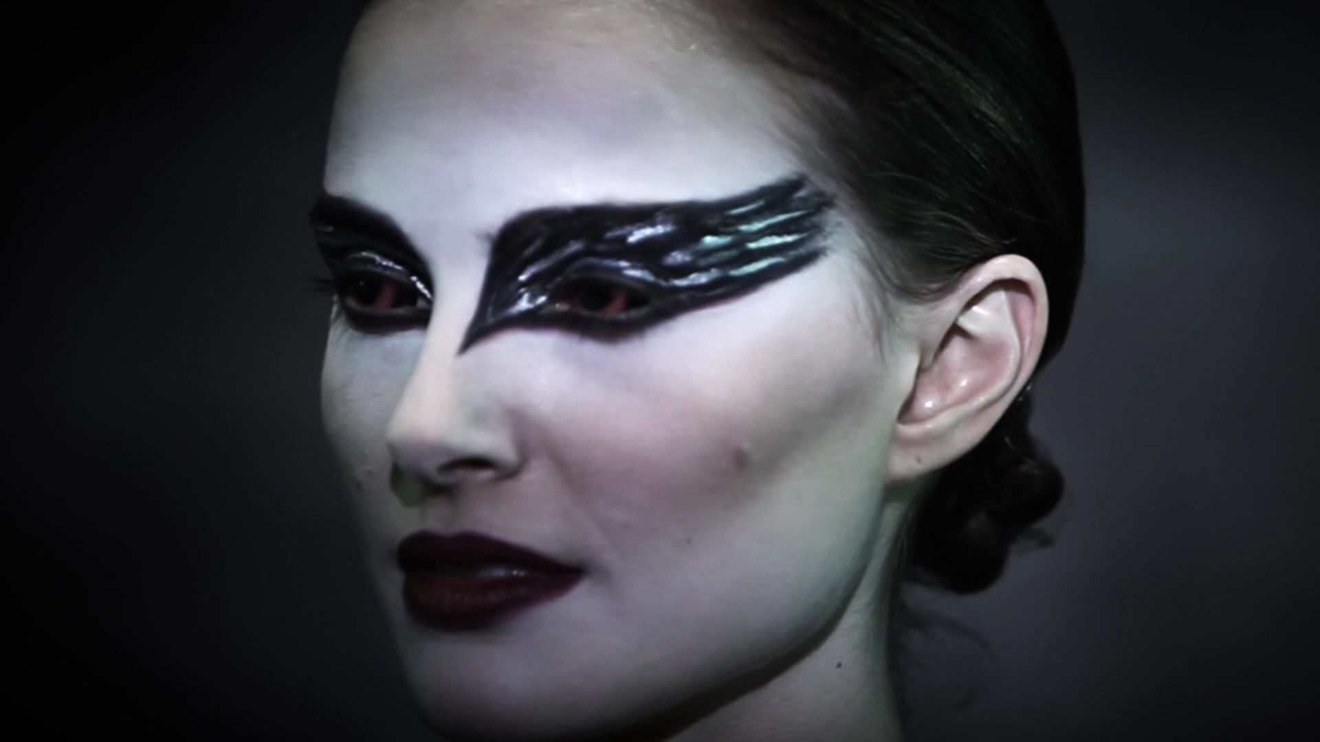 Black Swan Wallpaper: Black Swan. Black swan, Makeup, Character makeup