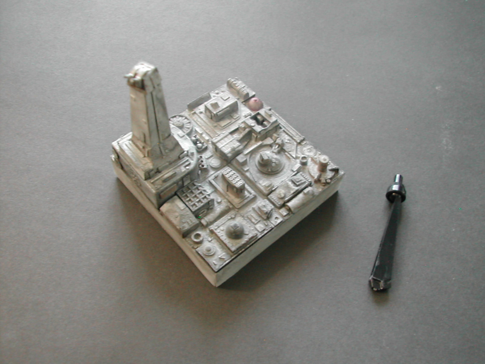 Death Star Display Stand Tile Turbolaser Turret