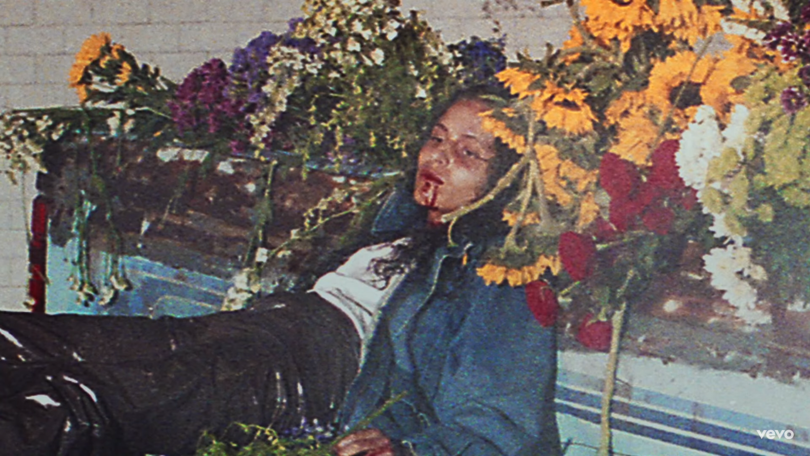 Perajok & Kanye West (в месте): 070 Shake To Have (Video)