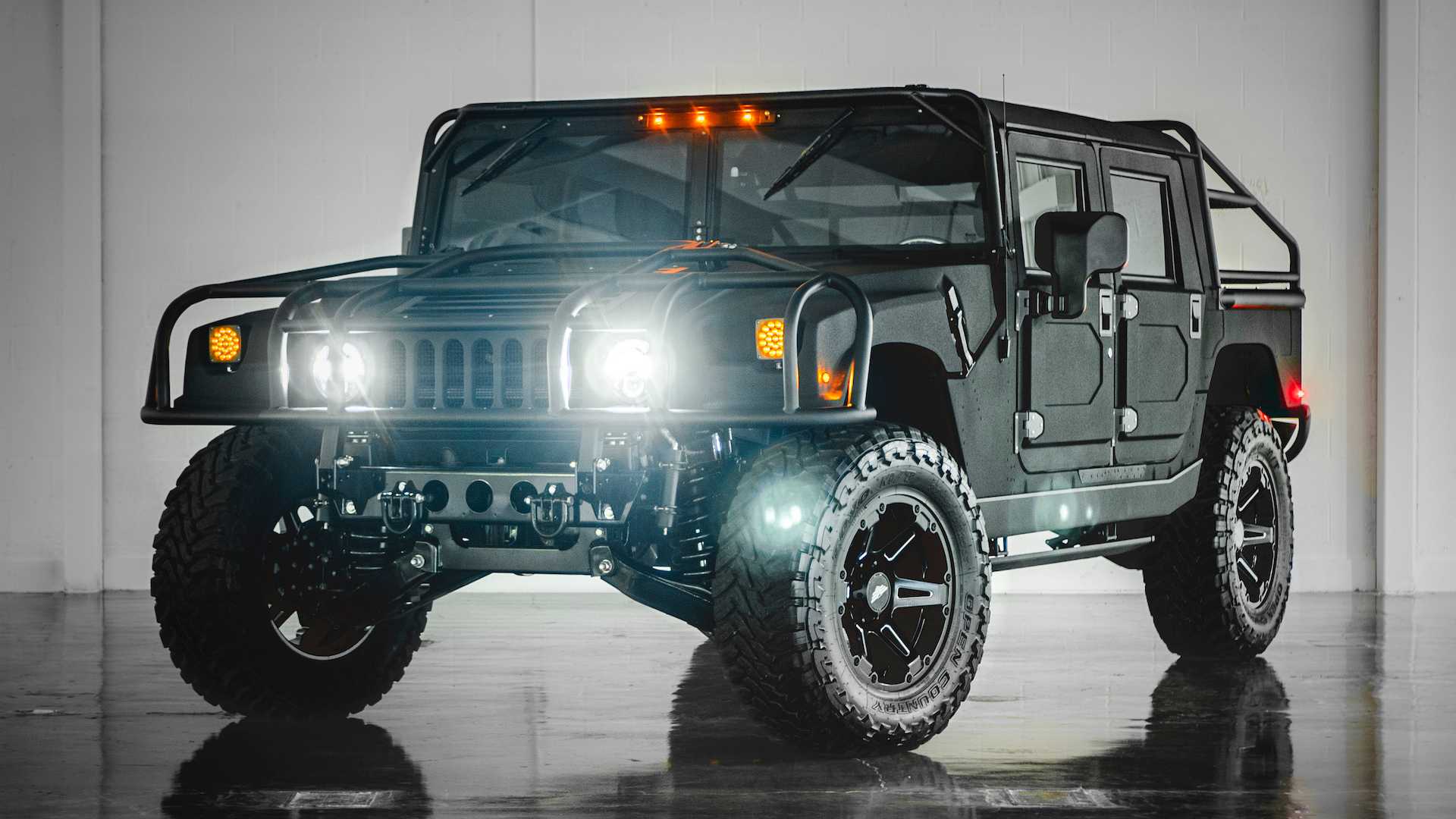This Mil Spec Hummer H1 Is A Go Anywhere Beast That Makes 1,000 LB FT