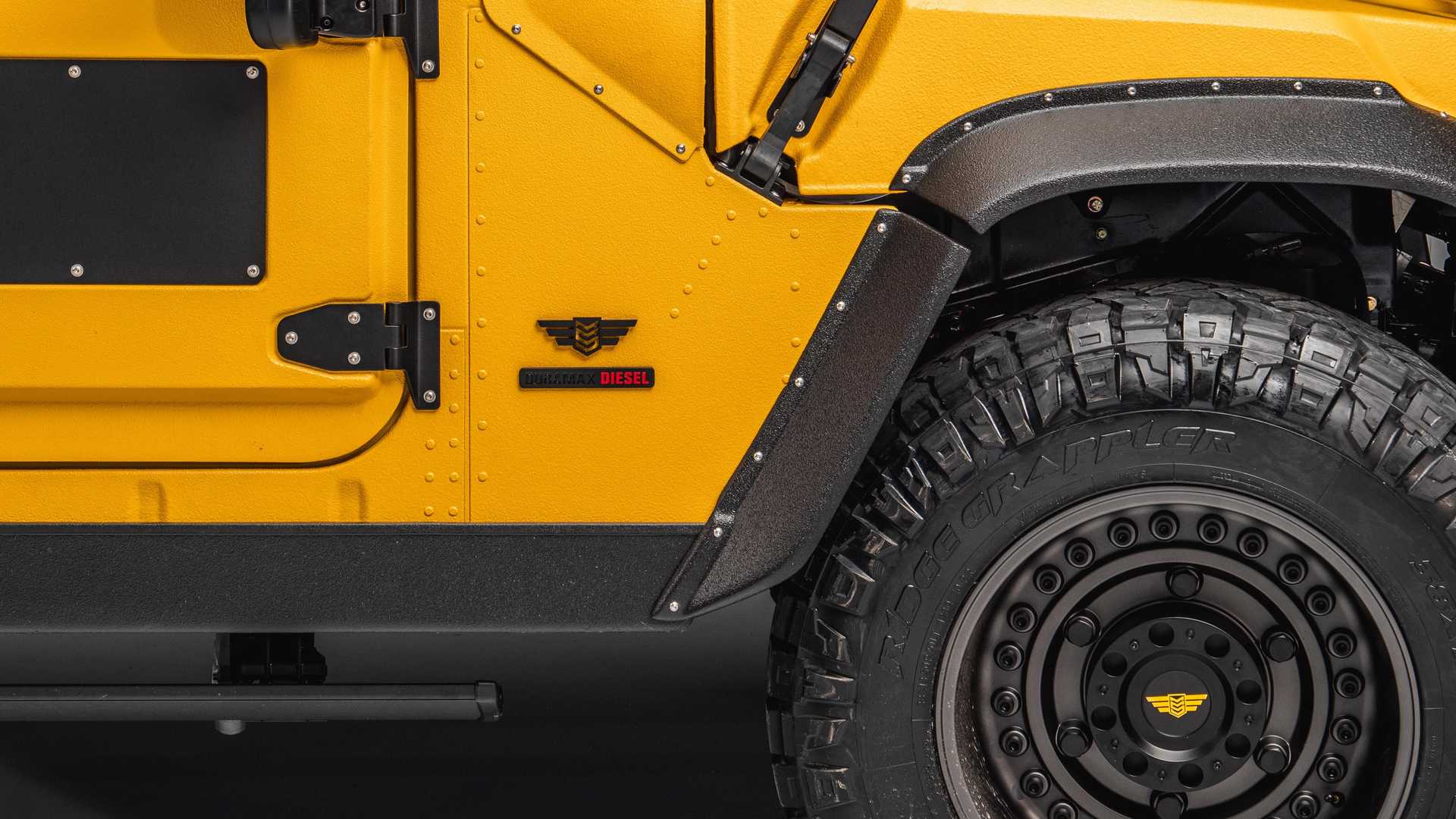 Mil Spec Automotive M1 R Brings Luxury And Power To Classic Hummer
