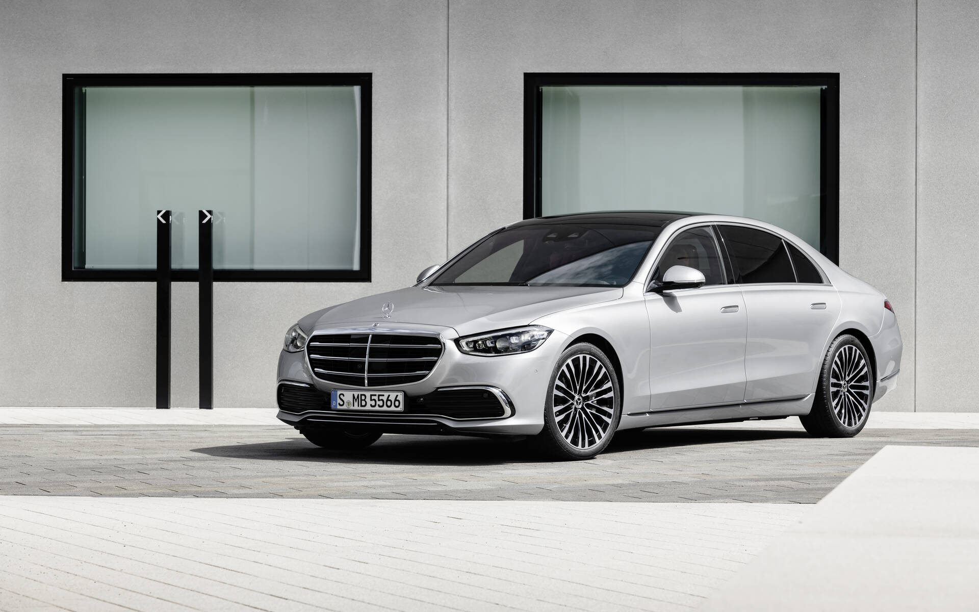 Mercedes Benz S Class Debuts With Holistic Approach To Luxury Car Guide