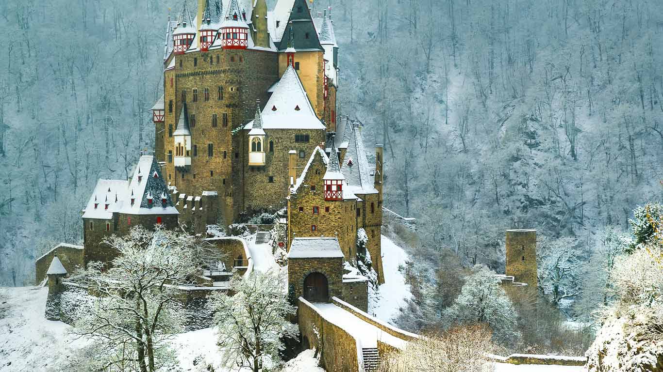 Eltz Castle between Koblenz and Trier, Germany wallpaper