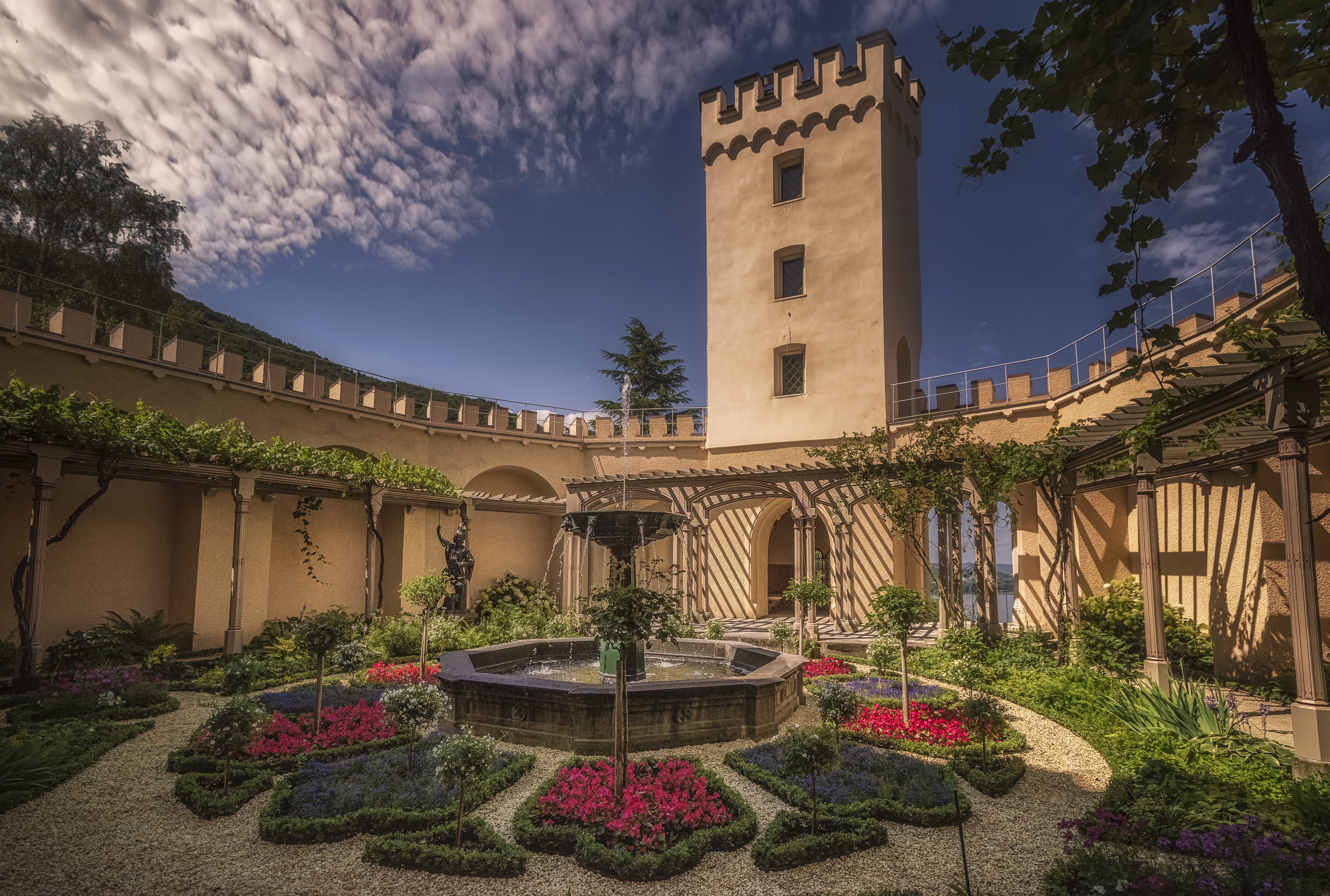 Stolzenfels Castle near Koblenz HD wallpaper, Background