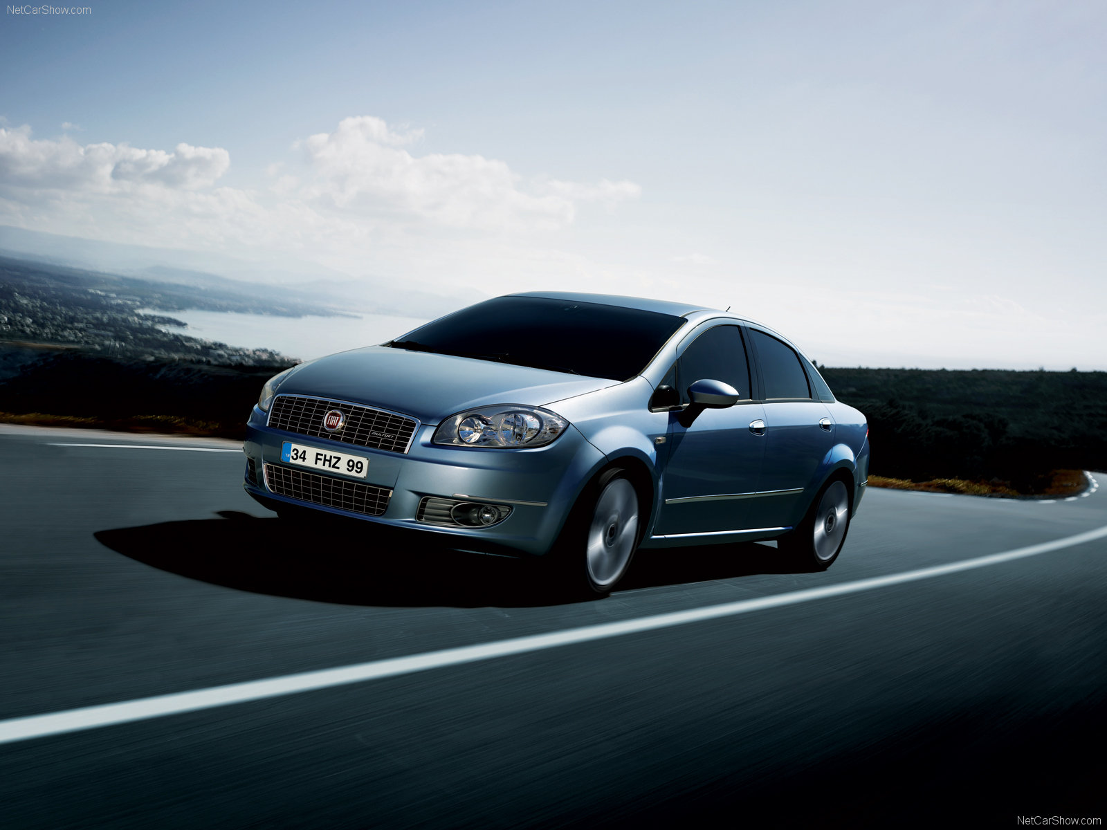 Fiat Linea picture. Fiat photo gallery