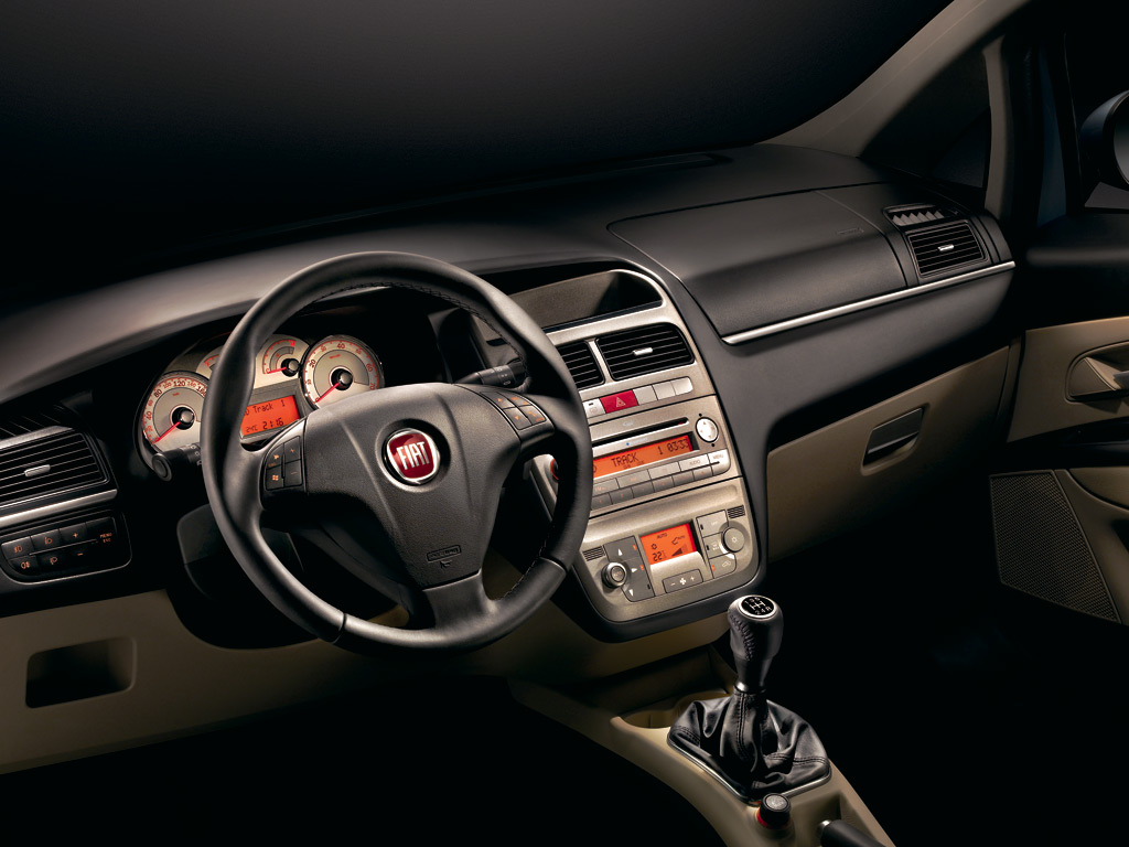 TopWorldAuto >> Photo of Fiat Linea