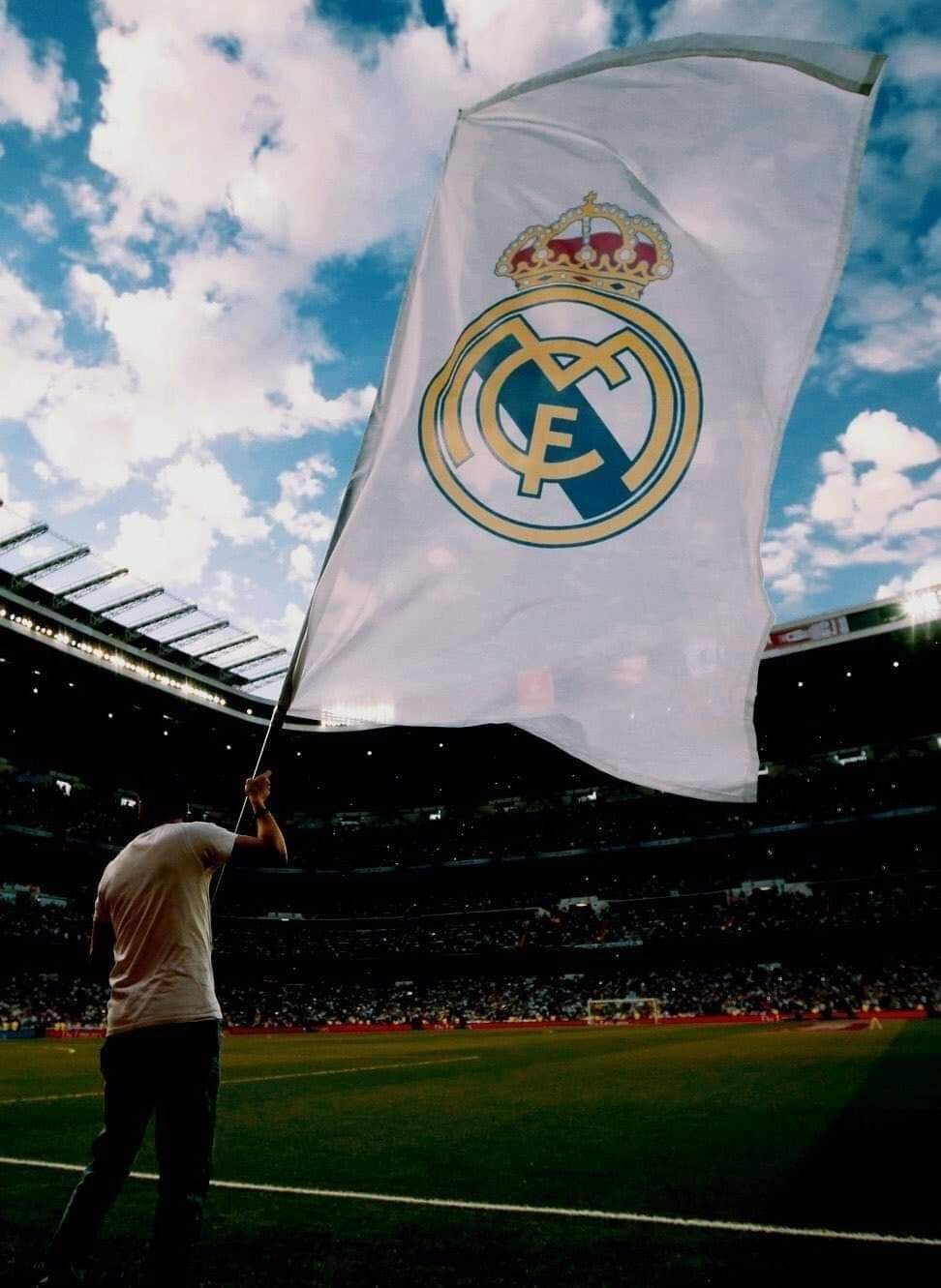 Real Madrid was found on 6th March 1902!. Real madrid photo, Real madrid wallpaper, Madrid wallpaper