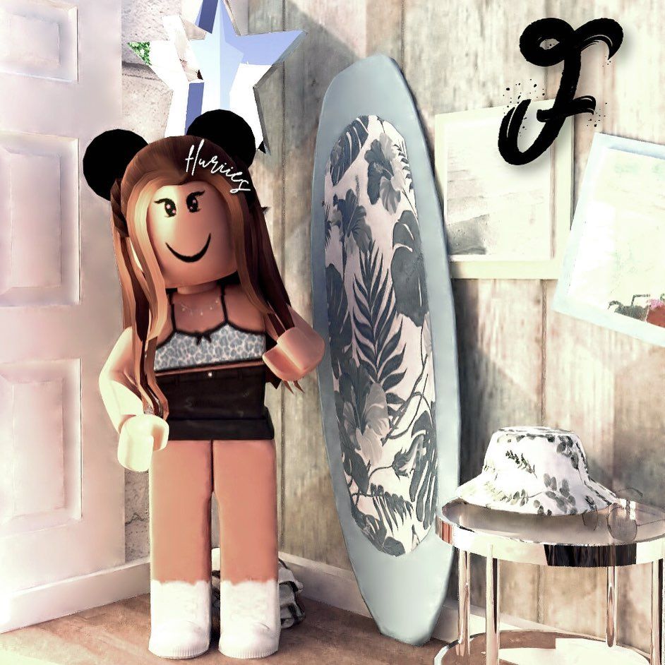 Cute Roblox Girls Wallpaper