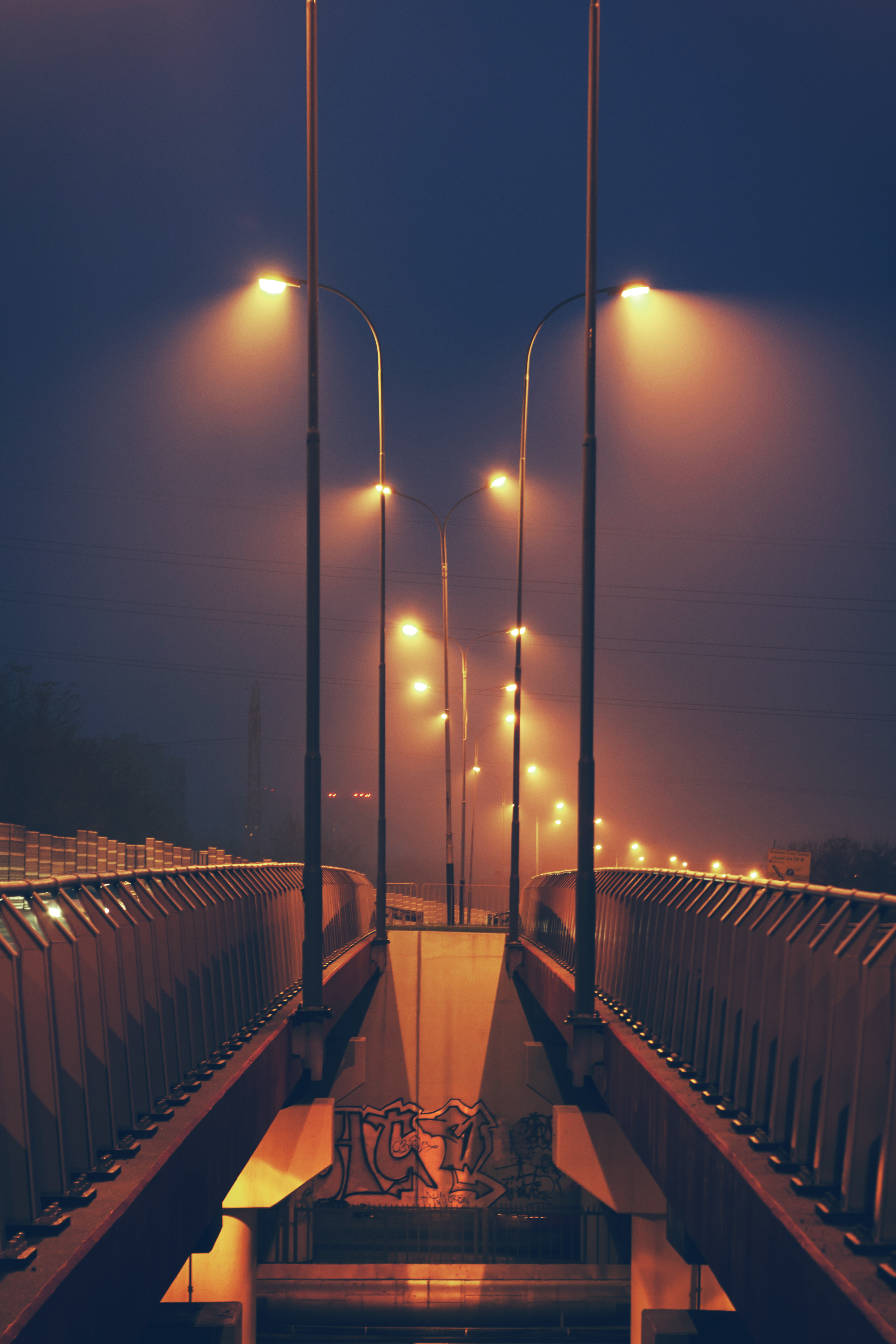 Streetlights by night · Free