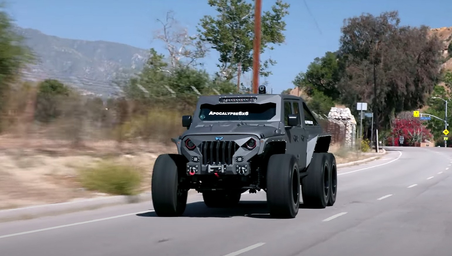 Jay Leno Prepares For The Zombie Apocalypse With The Jeep Gladiator Based Hellfire 6X6