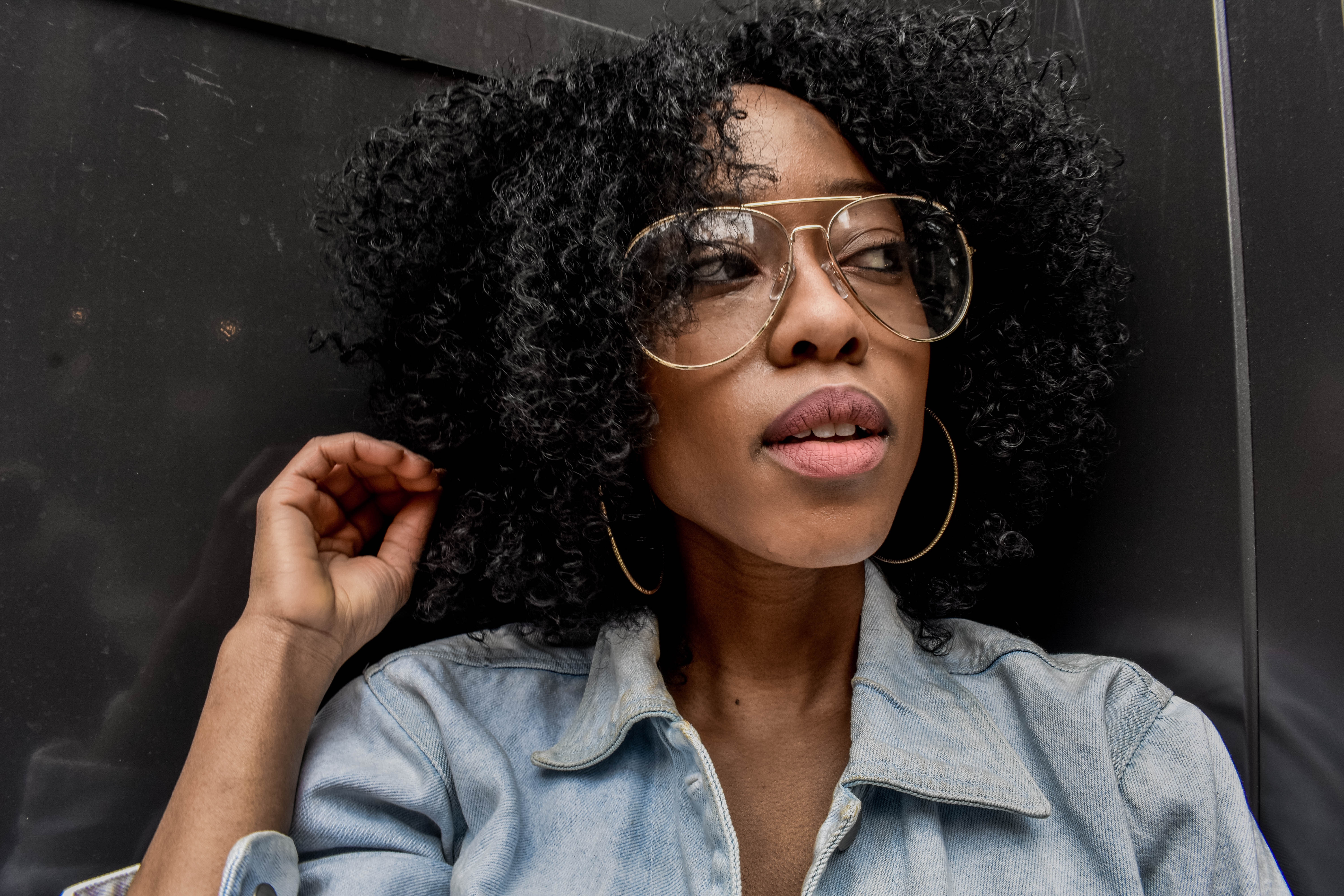 6000x4000 african american, Free , afro, crisp, hairstyle, style, woman, african, black woman, glass, fashion, glasses, model, headshot, girl, female, portrait, hair. Mocah HD Wallpaper