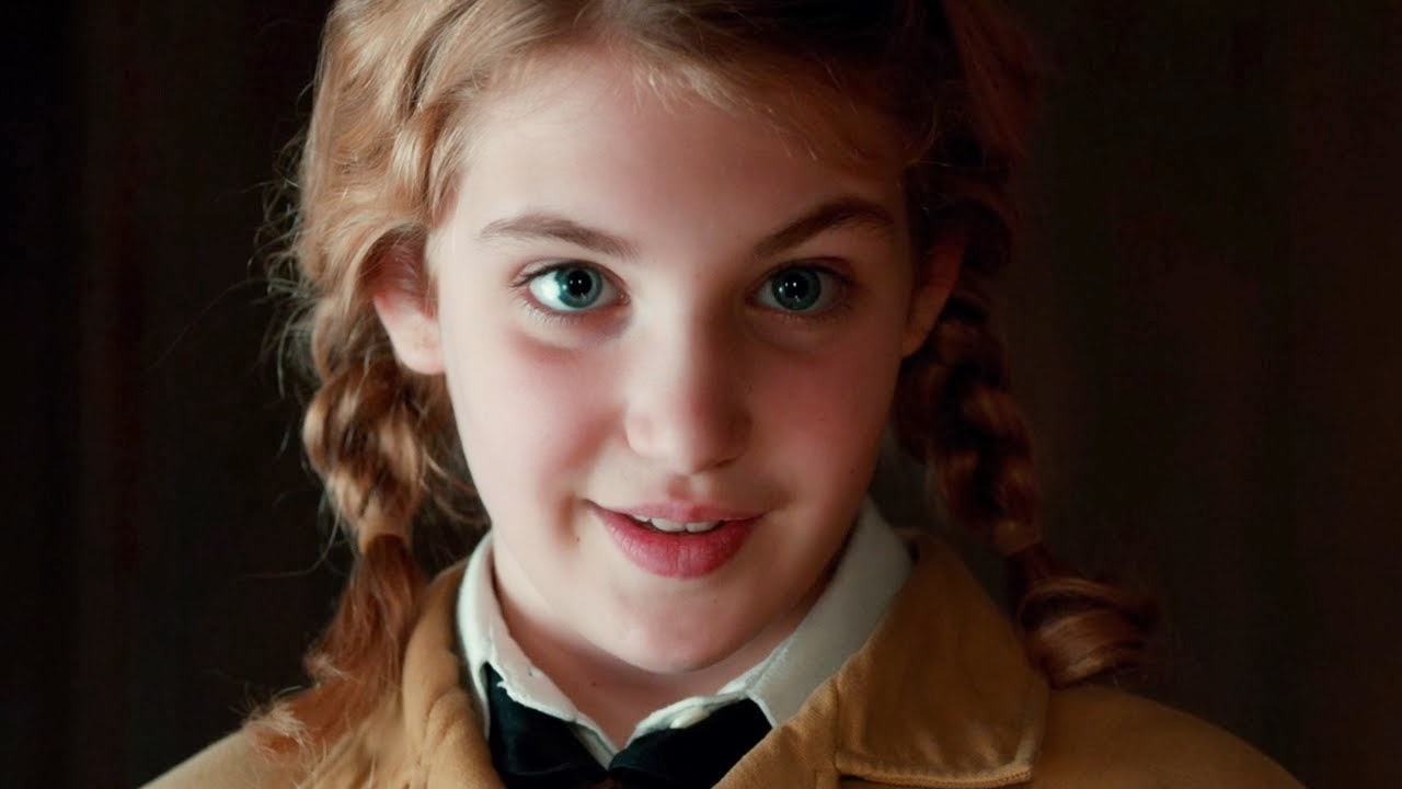 FreeWall: sophie nelisse in the book thief wallpaper