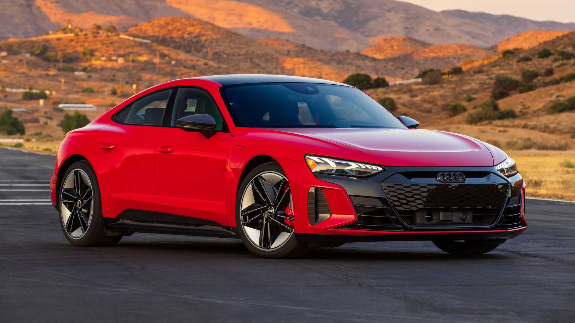 2022 Audi RS E Tron GT: First Drive Video