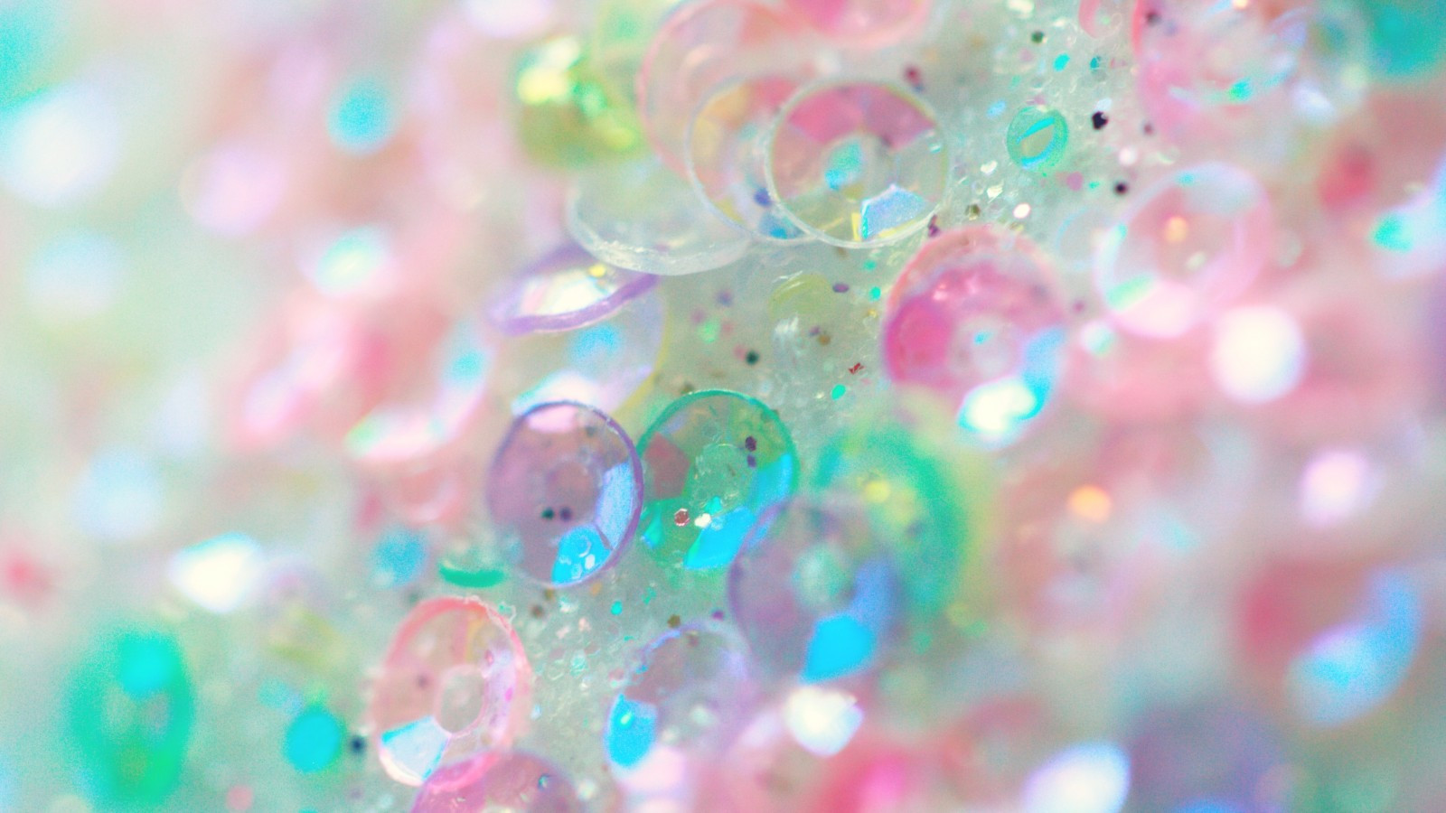 Download 1600x900 Sequins, Macro, Shiny, Glowing, Glitter, Blurry Wallpaper