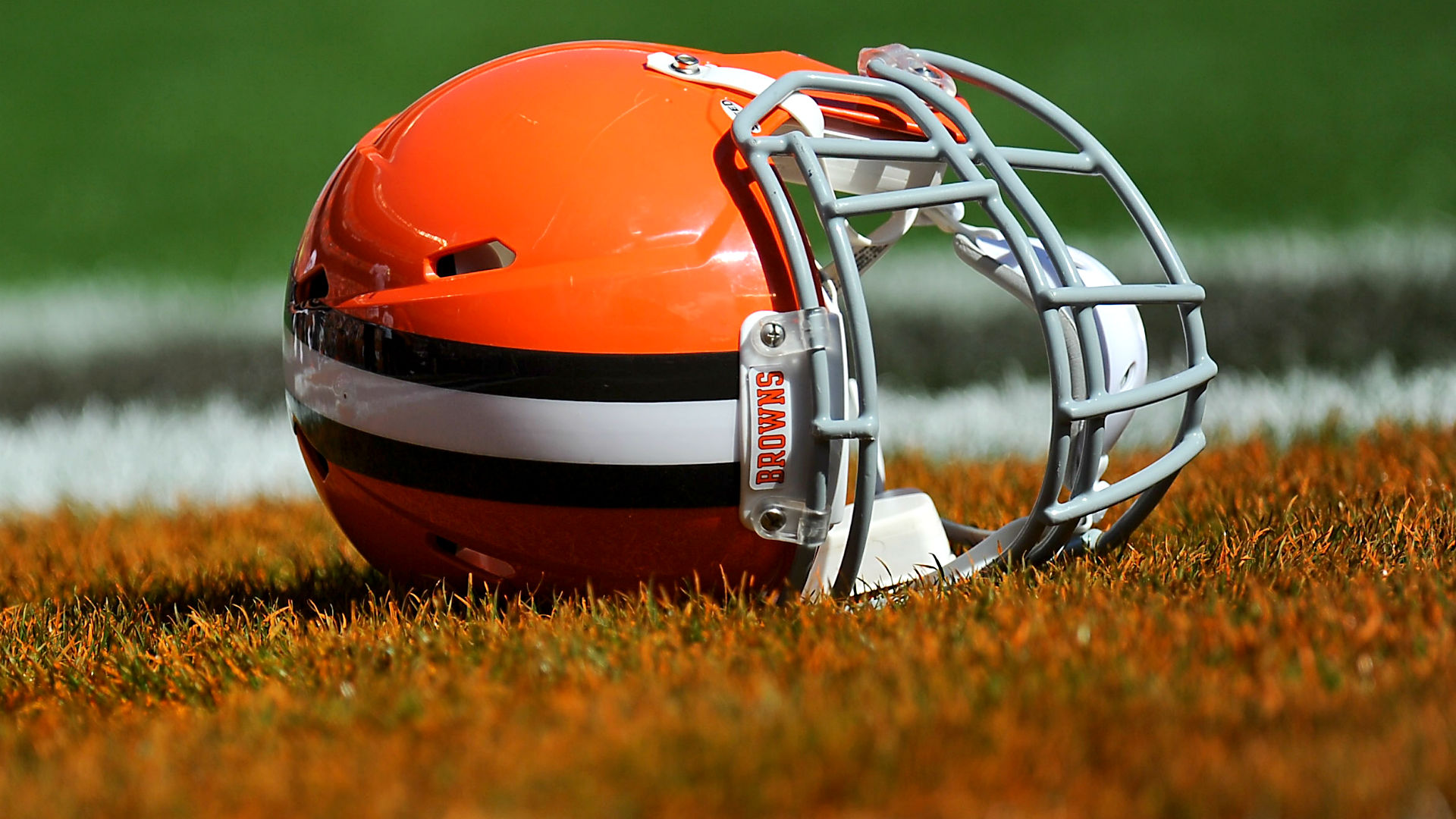 Dear Browns: For new logo, tread lightly, build on past