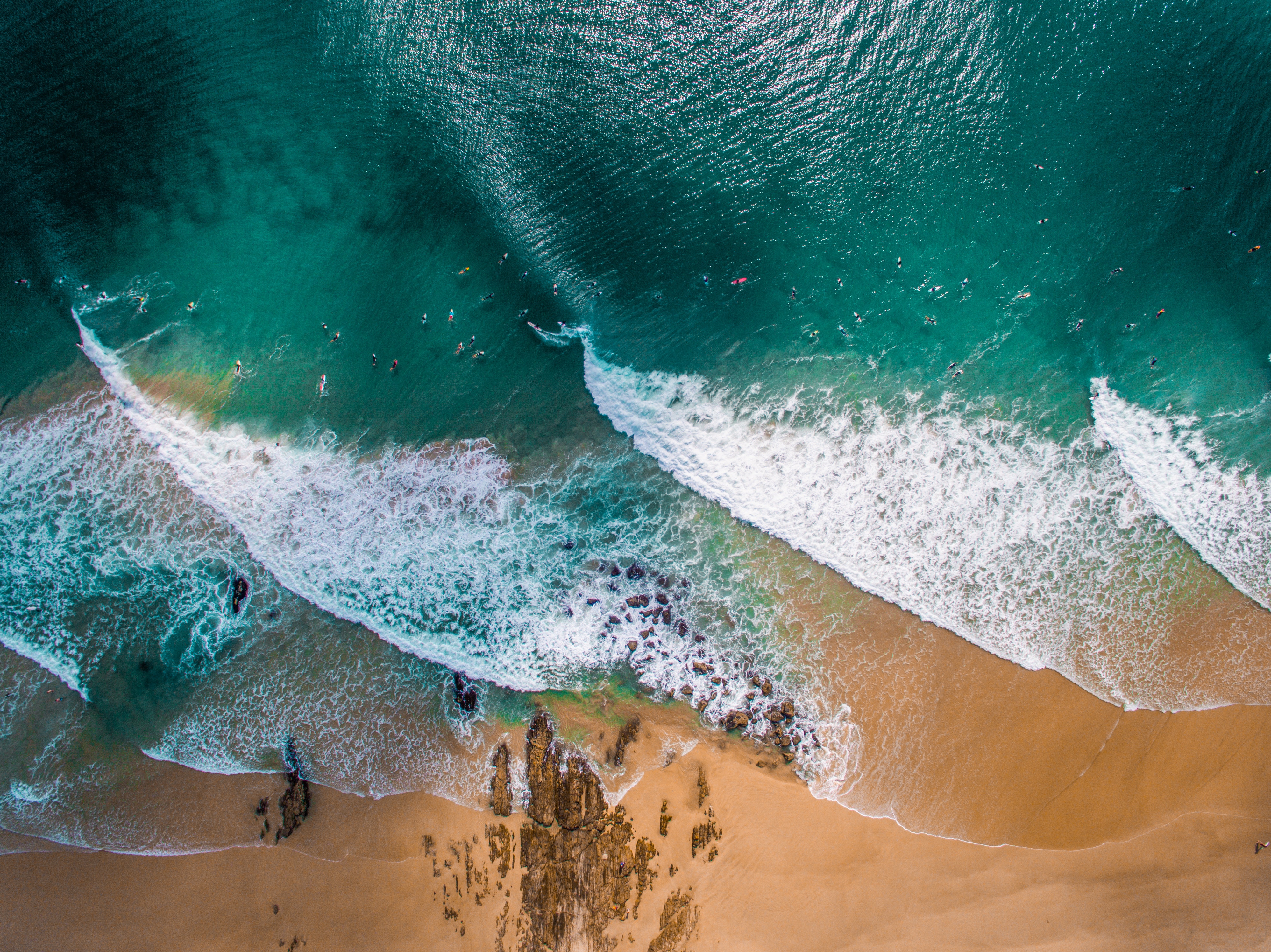 3992x2992 ocean, swimming, sand, wave, wave crashing, wafe, drone, beach, water, people, sandy beach, PNG image, drone view, waves, aerial view, australia, sea, sandy, surfers, surf
