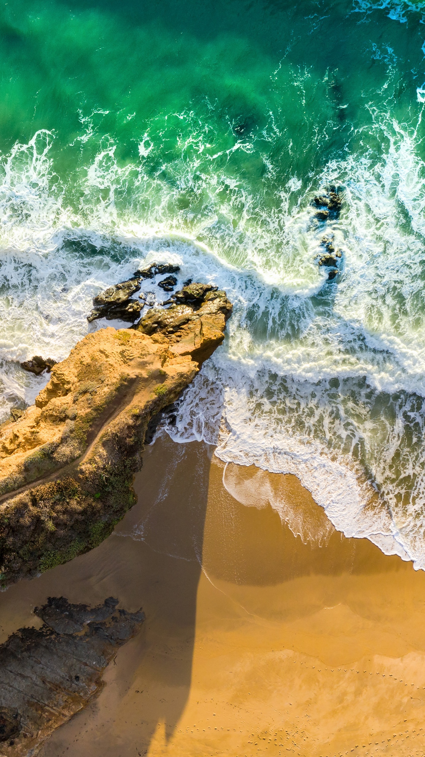 Seashore Wallpaper 4K, Aerial view, Beach, Cliff, Ocean, Waves, Nature