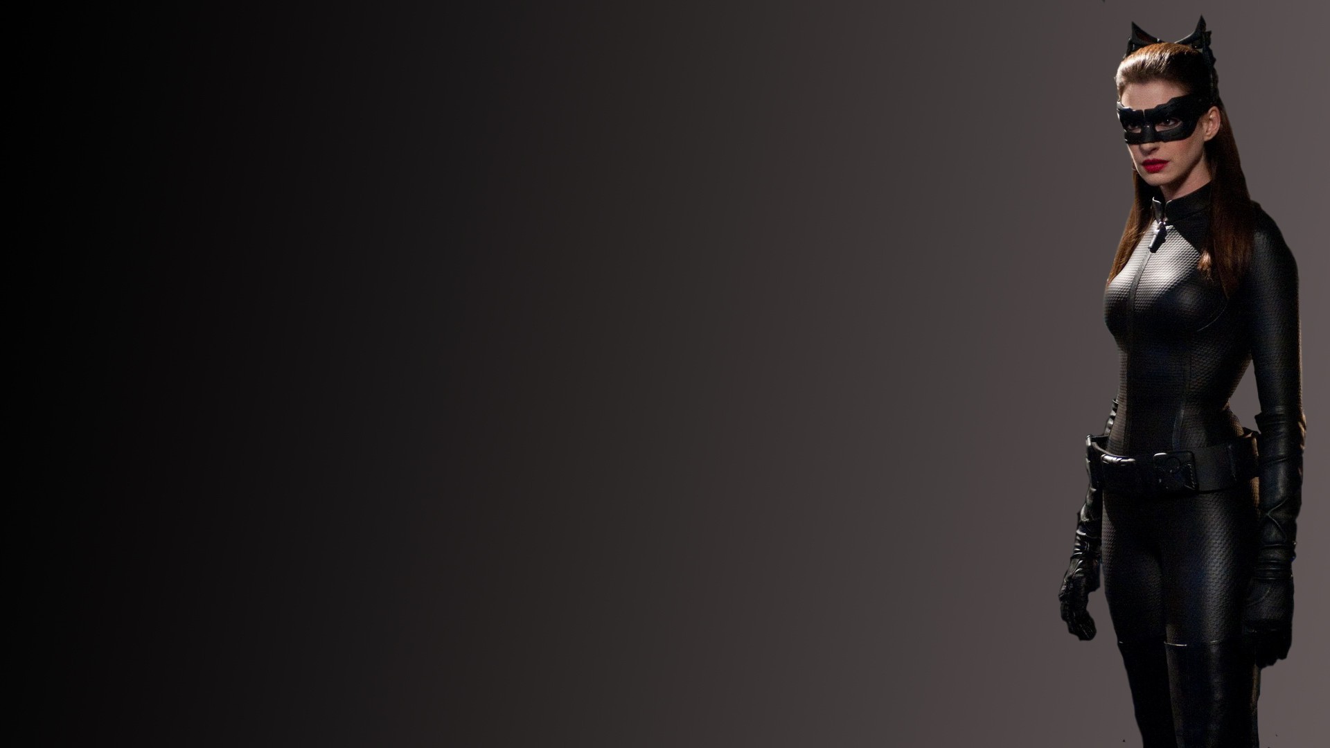 Anne Hathaway Catwoman Wallpaper