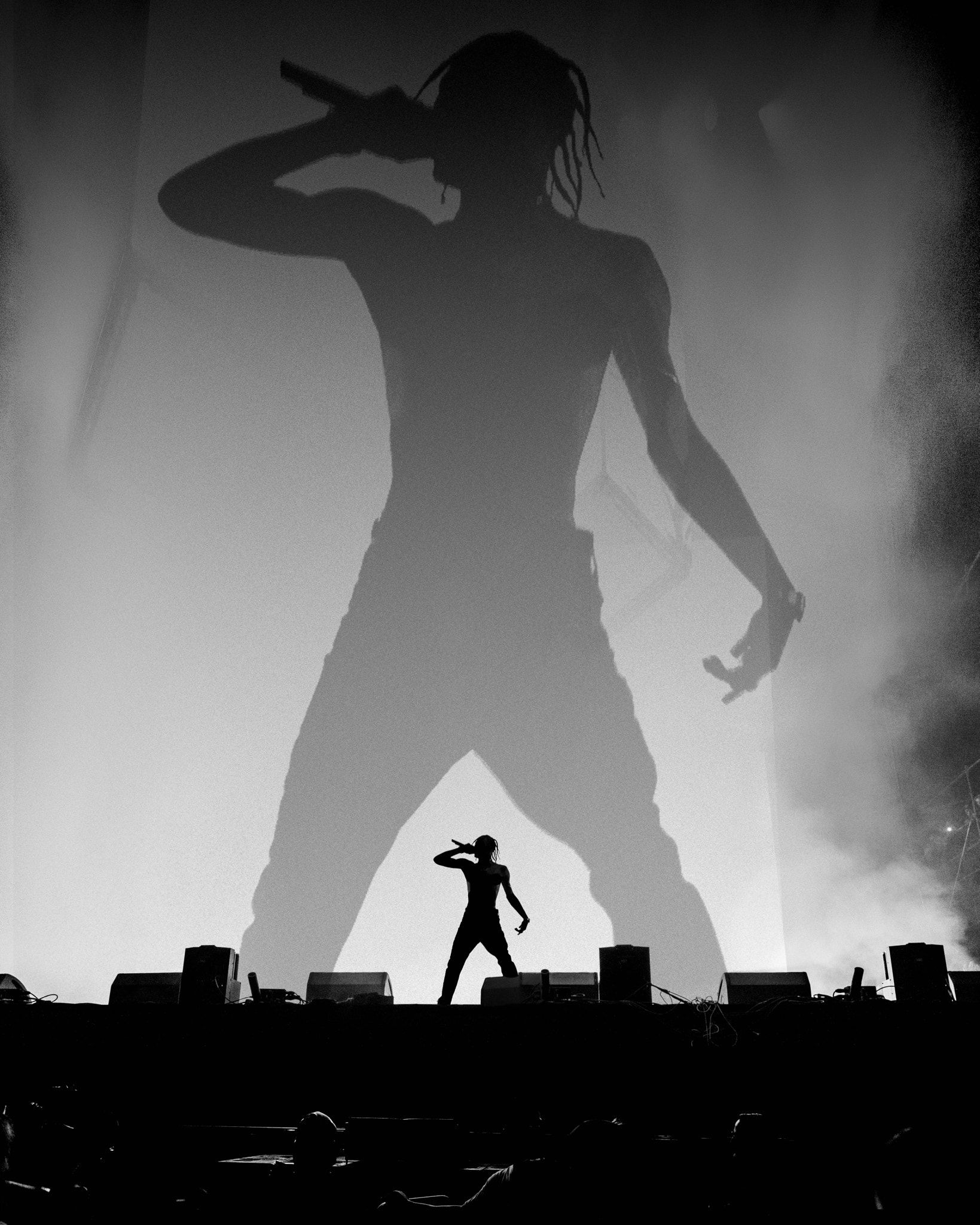 Travis Scott On Stage Wallpaper Free Travis Scott On Stage Background