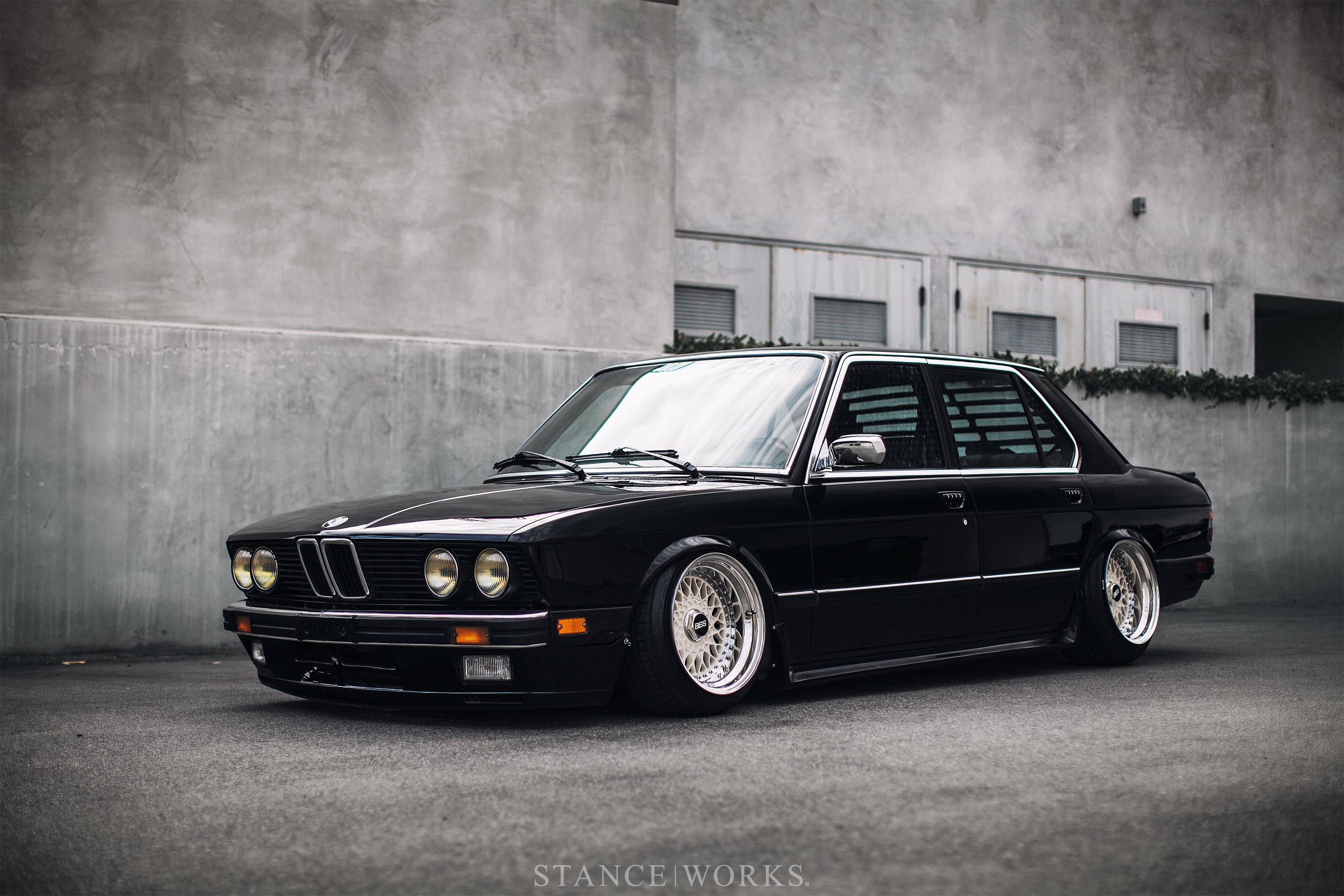 StanceWorks Wallpaper Stair&;s BMW E28 "540i" Works. Bmw e Bmw, Old sports cars