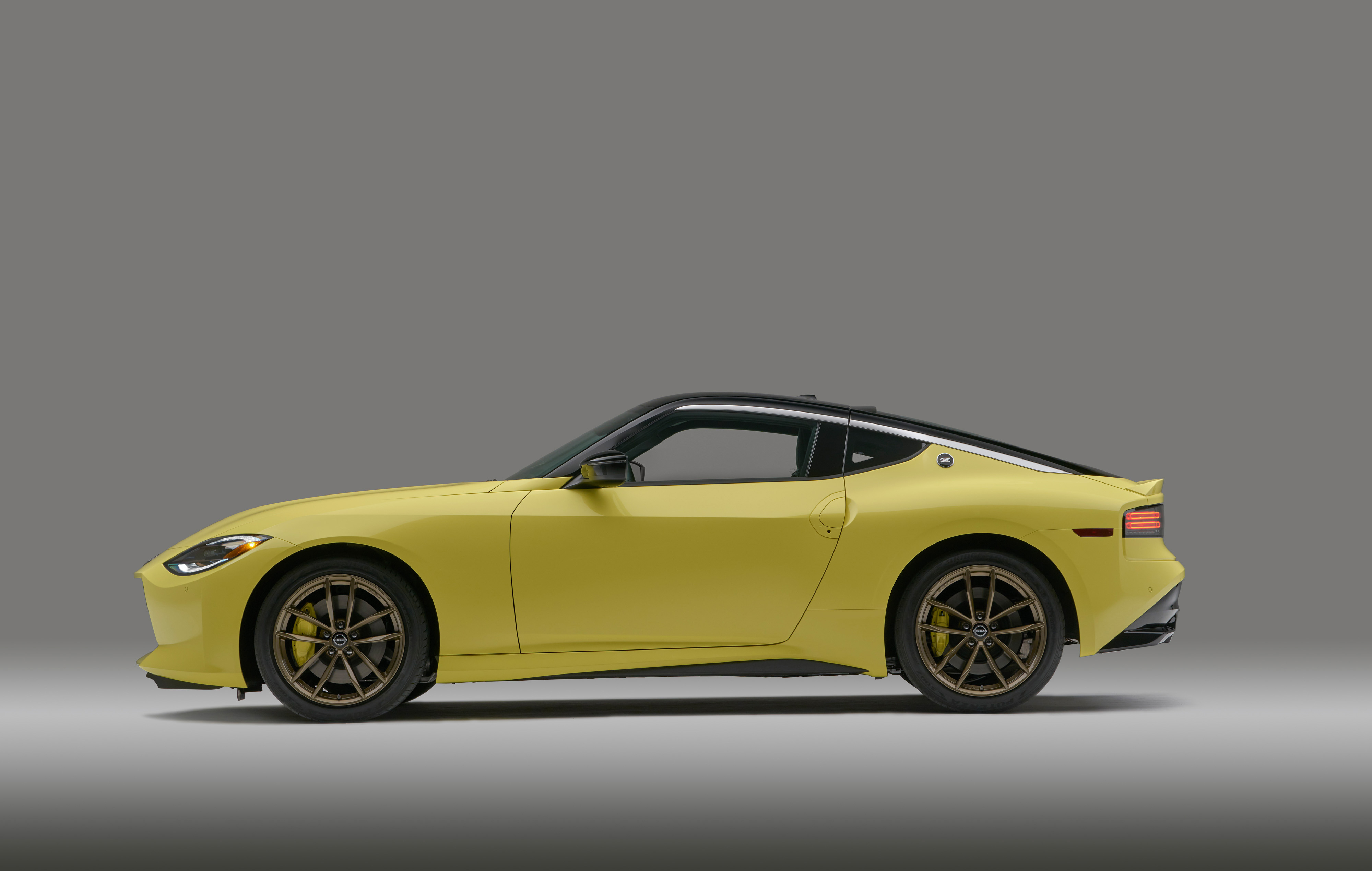R926440z. Nissan z 2023. Ниссан z 2022. Nissan 400z Nismo. Nissan 400z 2021