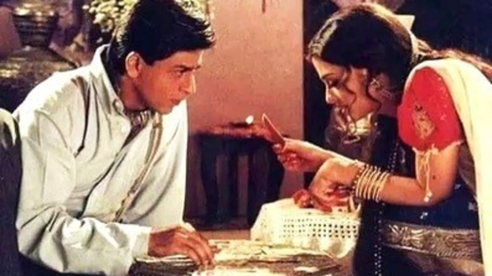 Shah Rukh Khan credits Aishwarya Rai, Madhuri Dixit and team for Devdas' success but says he faced one 'issue'