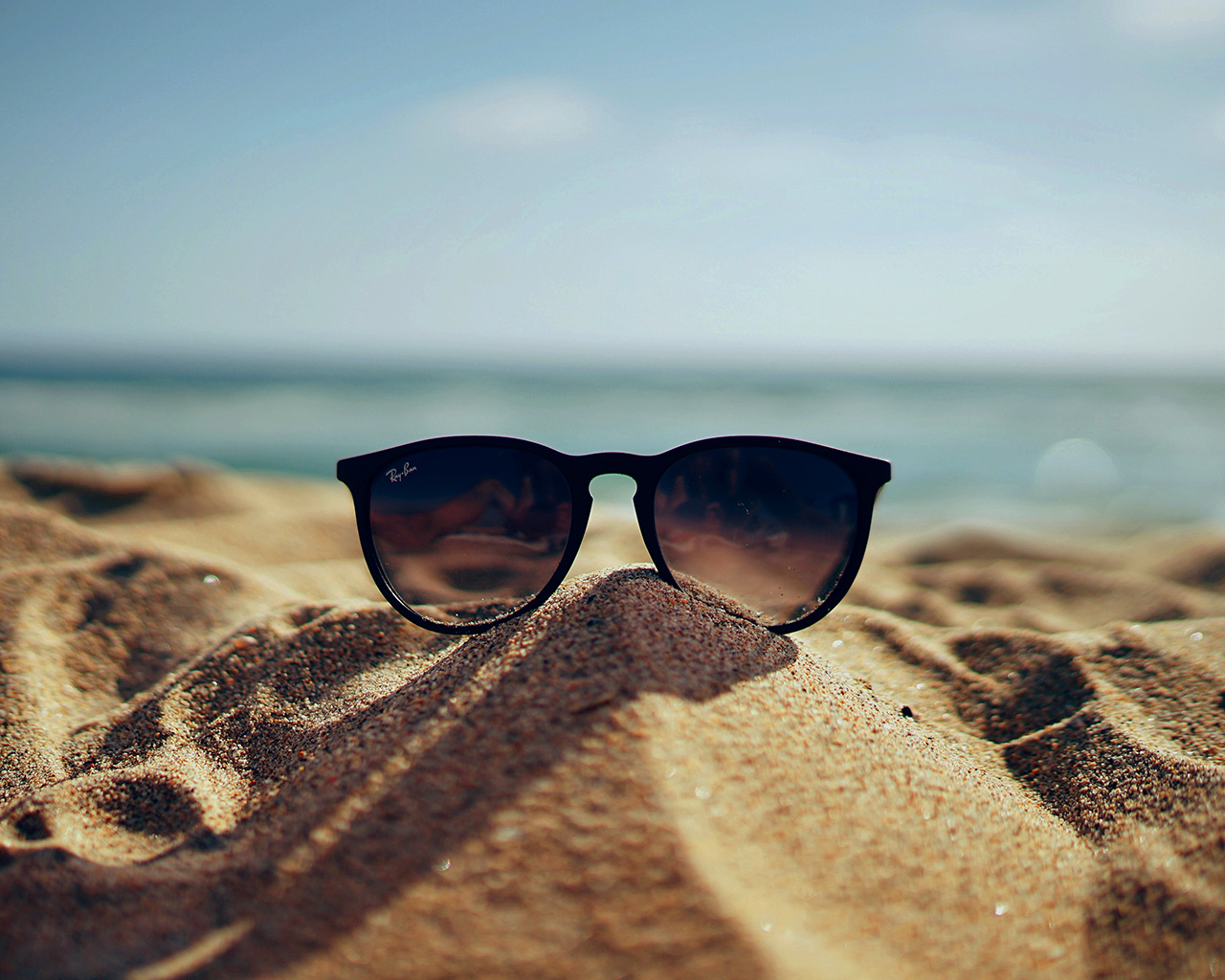 Nature Glass Sun Rayban Bokeh Vacation Sea Summer Dark Wallpaper