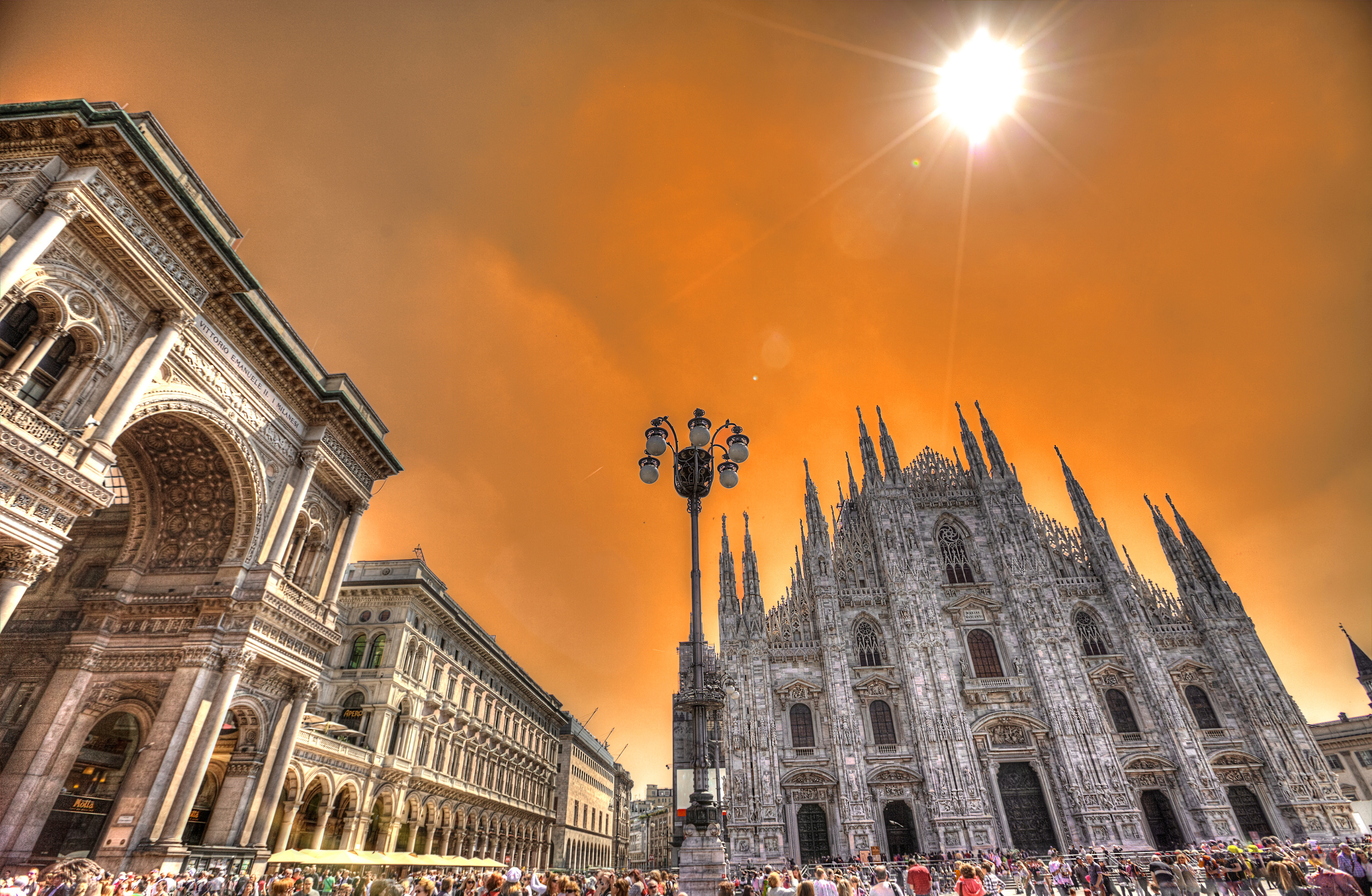 Milan Cathedral in Italy HD Wallpaper