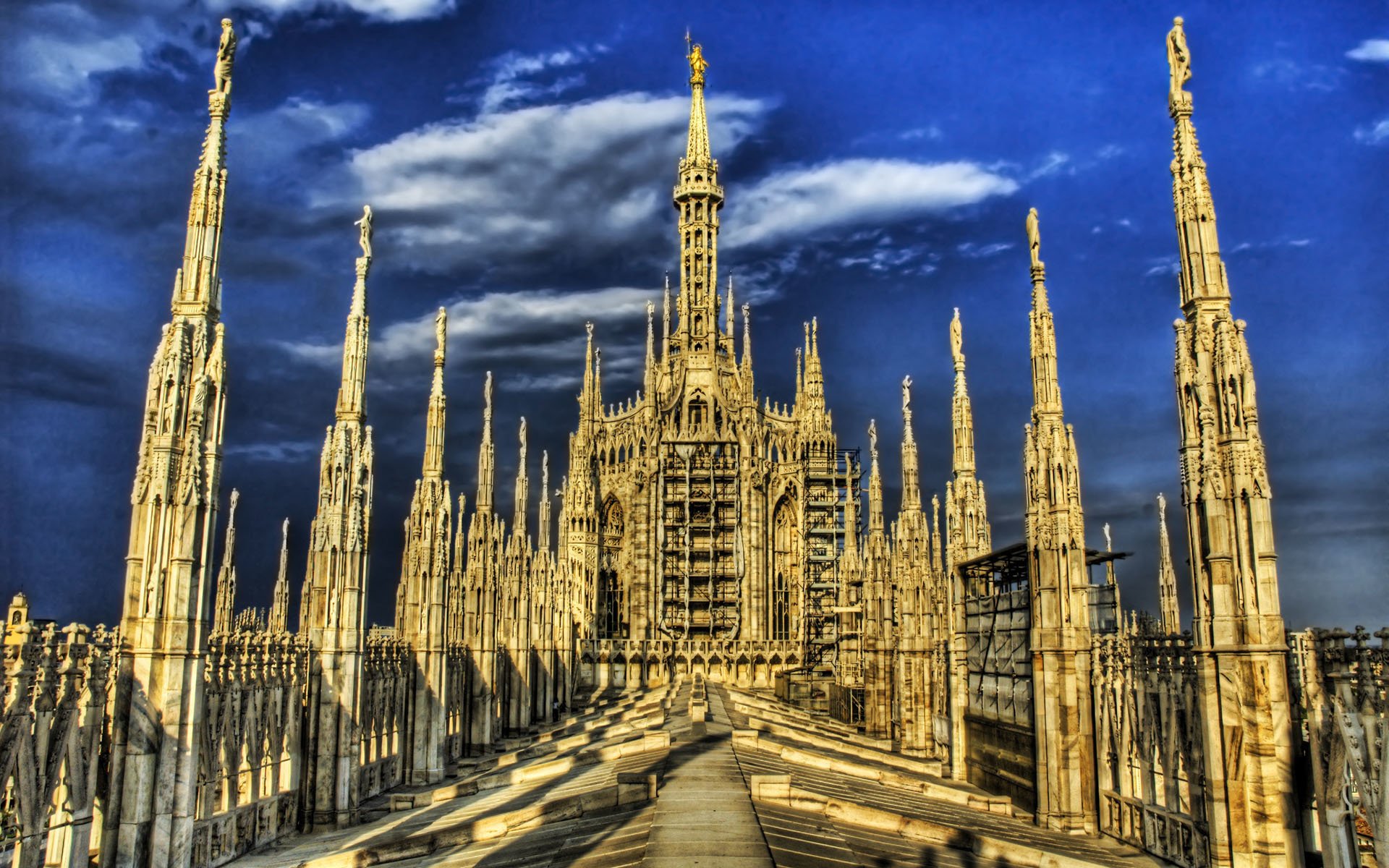 Milan Cathedral HD Wallpaper and Background Image