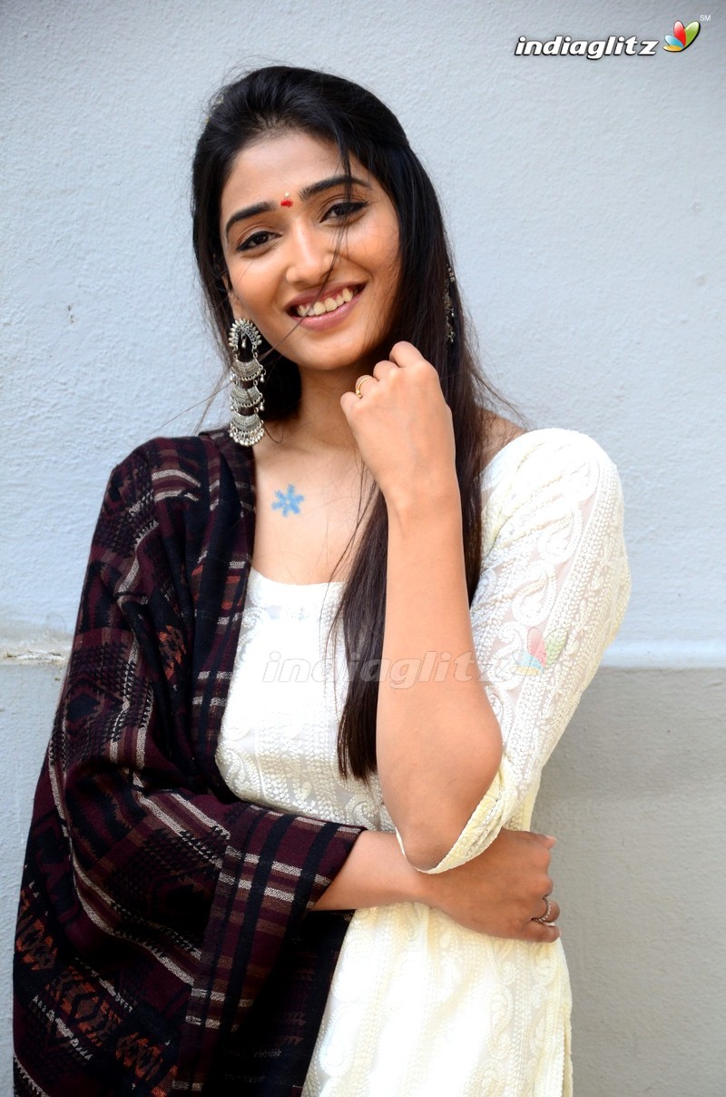 Priya Vadlamani Photo Actress photo, image, gallery, stills and clips